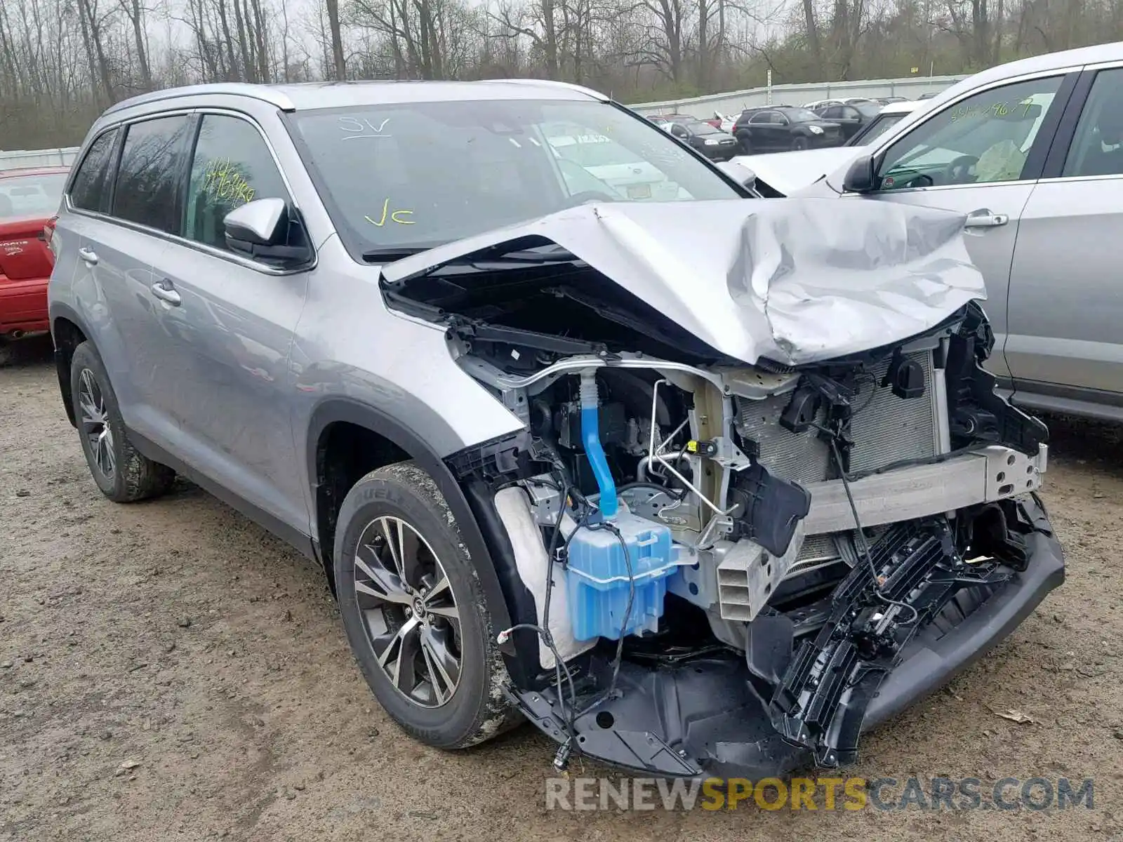 1 Photograph of a damaged car 5TDJZRFH4KS565010 TOYOTA HIGHLANDER 2019