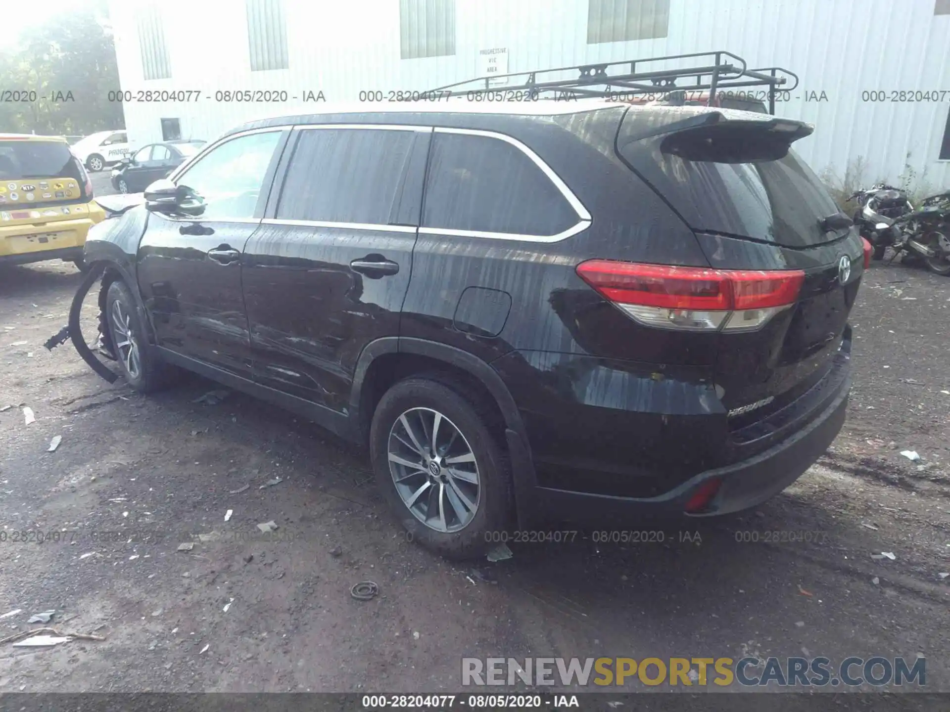 3 Photograph of a damaged car 5TDJZRFH4KS570322 TOYOTA HIGHLANDER 2019