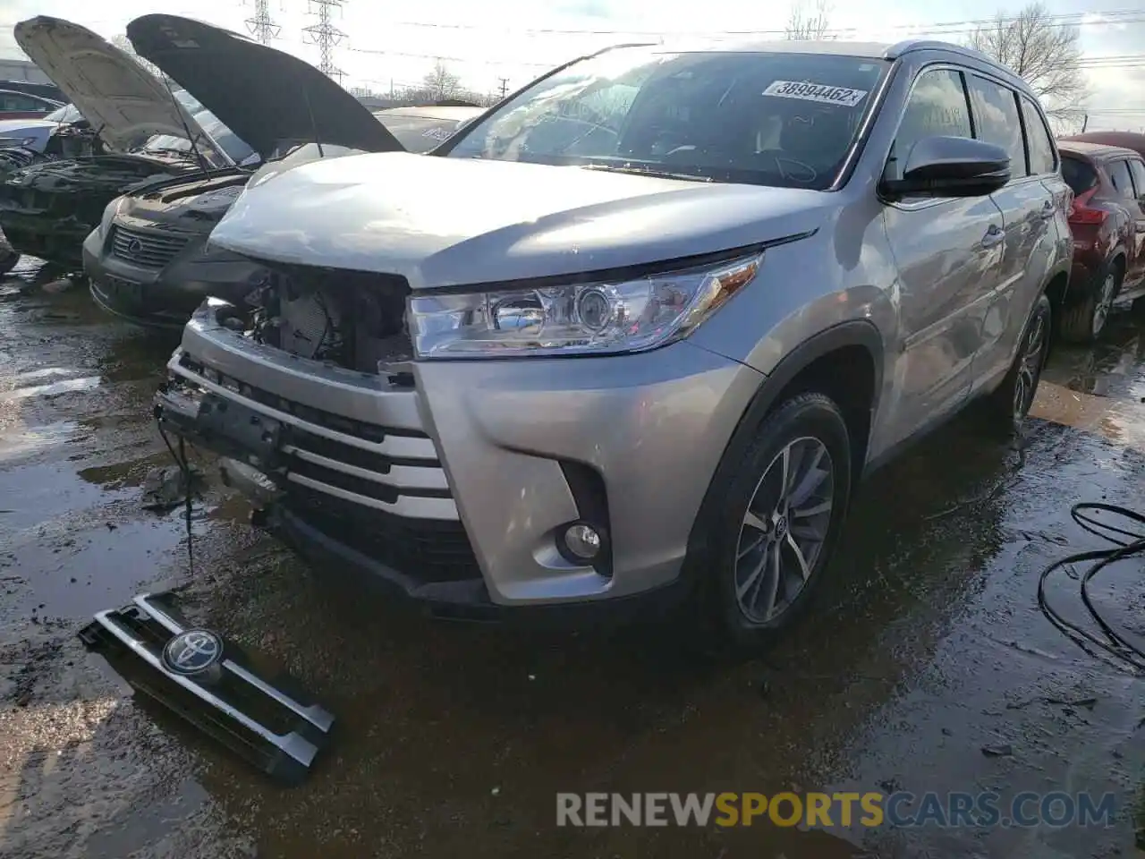 2 Photograph of a damaged car 5TDJZRFH4KS571888 TOYOTA HIGHLANDER 2019