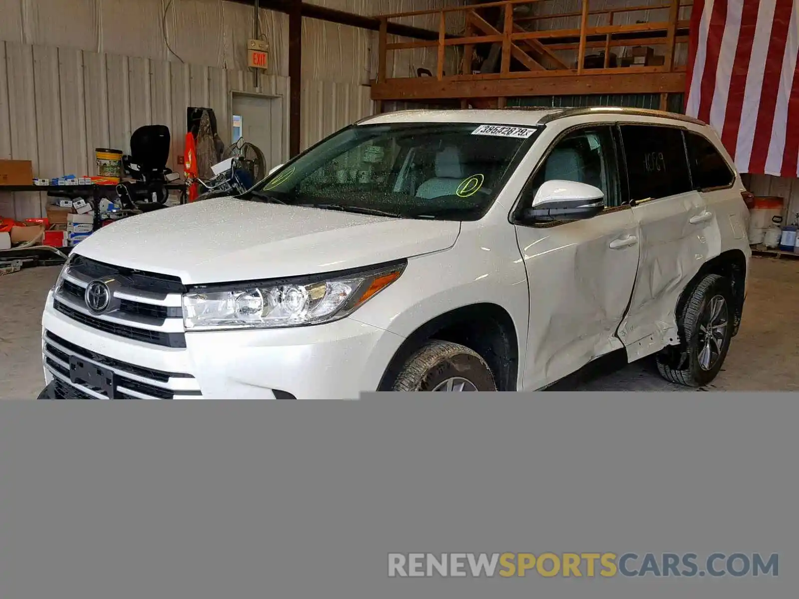 2 Photograph of a damaged car 5TDJZRFH4KS584155 TOYOTA HIGHLANDER 2019