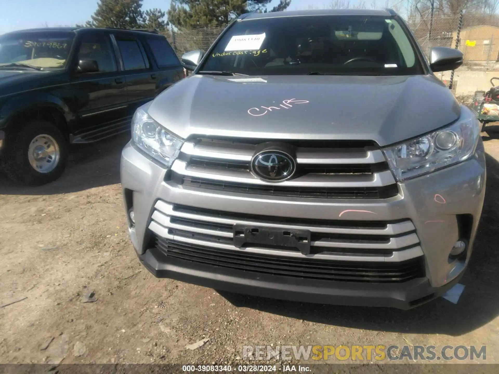 6 Photograph of a damaged car 5TDJZRFH4KS588545 TOYOTA HIGHLANDER 2019