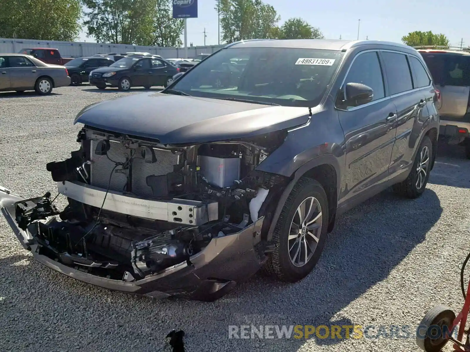 2 Photograph of a damaged car 5TDJZRFH4KS591638 TOYOTA HIGHLANDER 2019