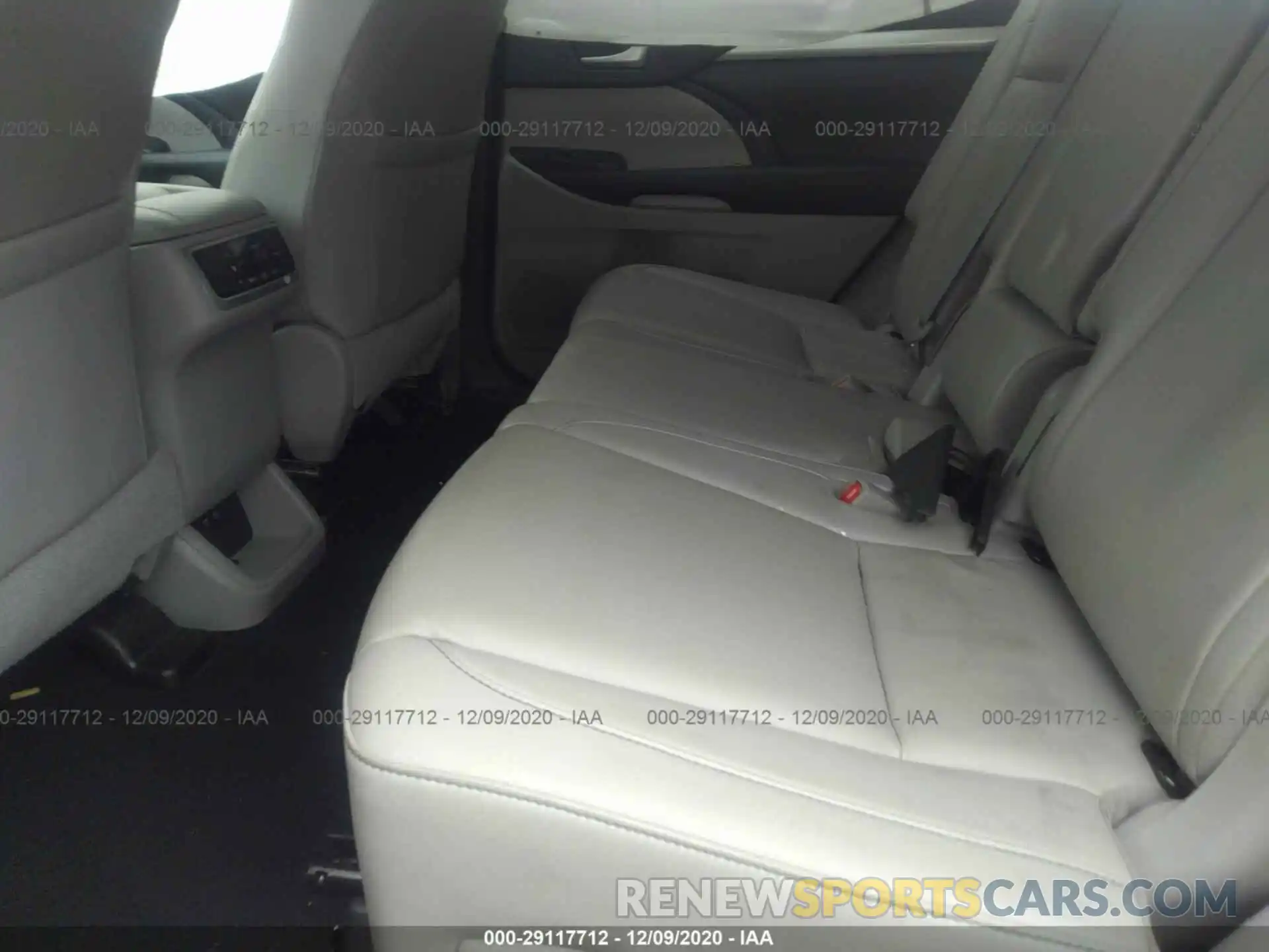 8 Фотография поврежденного автомобиля 5TDJZRFH4KS603903 TOYOTA HIGHLANDER 2019