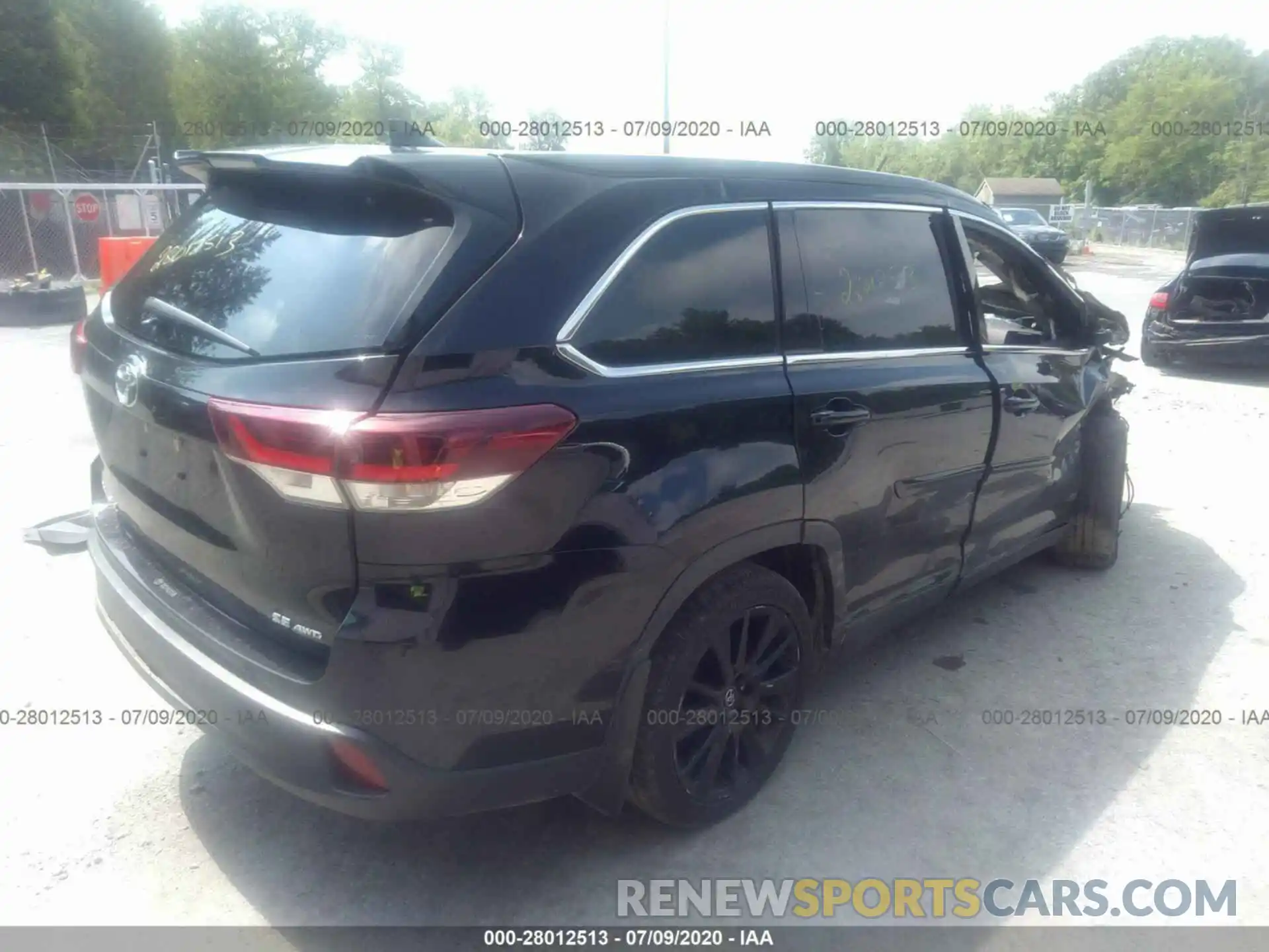 4 Фотография поврежденного автомобиля 5TDJZRFH4KS608907 TOYOTA HIGHLANDER 2019