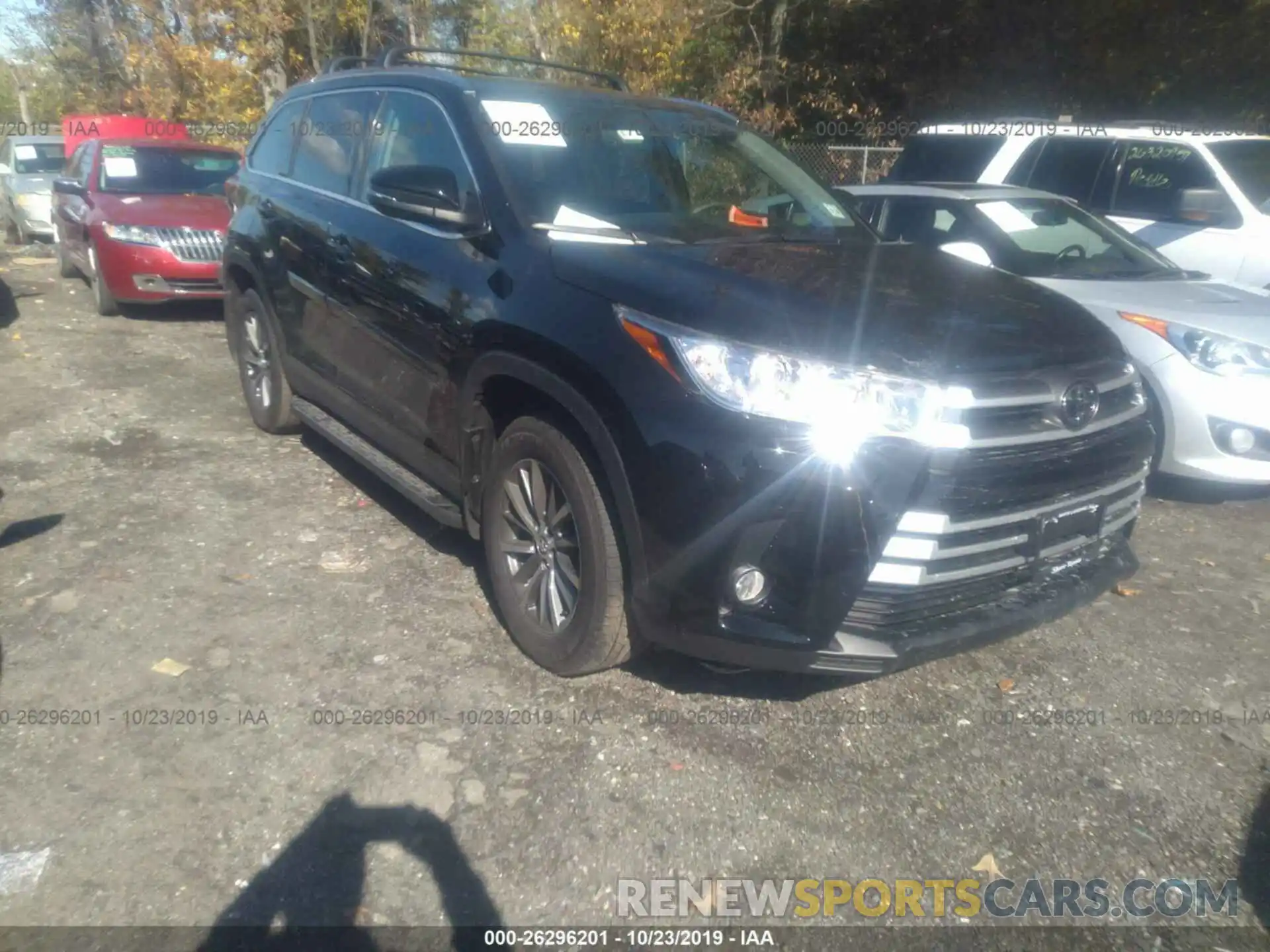 1 Photograph of a damaged car 5TDJZRFH4KS615730 TOYOTA HIGHLANDER 2019