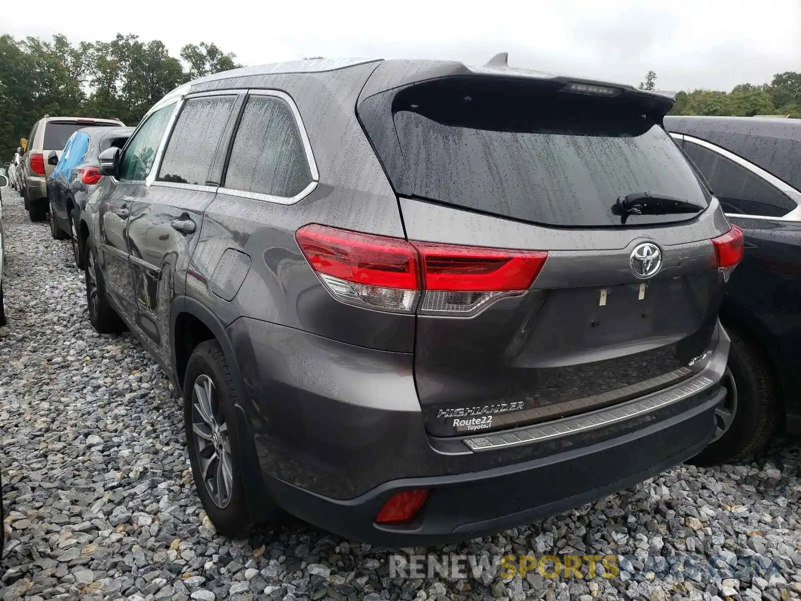 3 Photograph of a damaged car 5TDJZRFH4KS616120 TOYOTA HIGHLANDER 2019