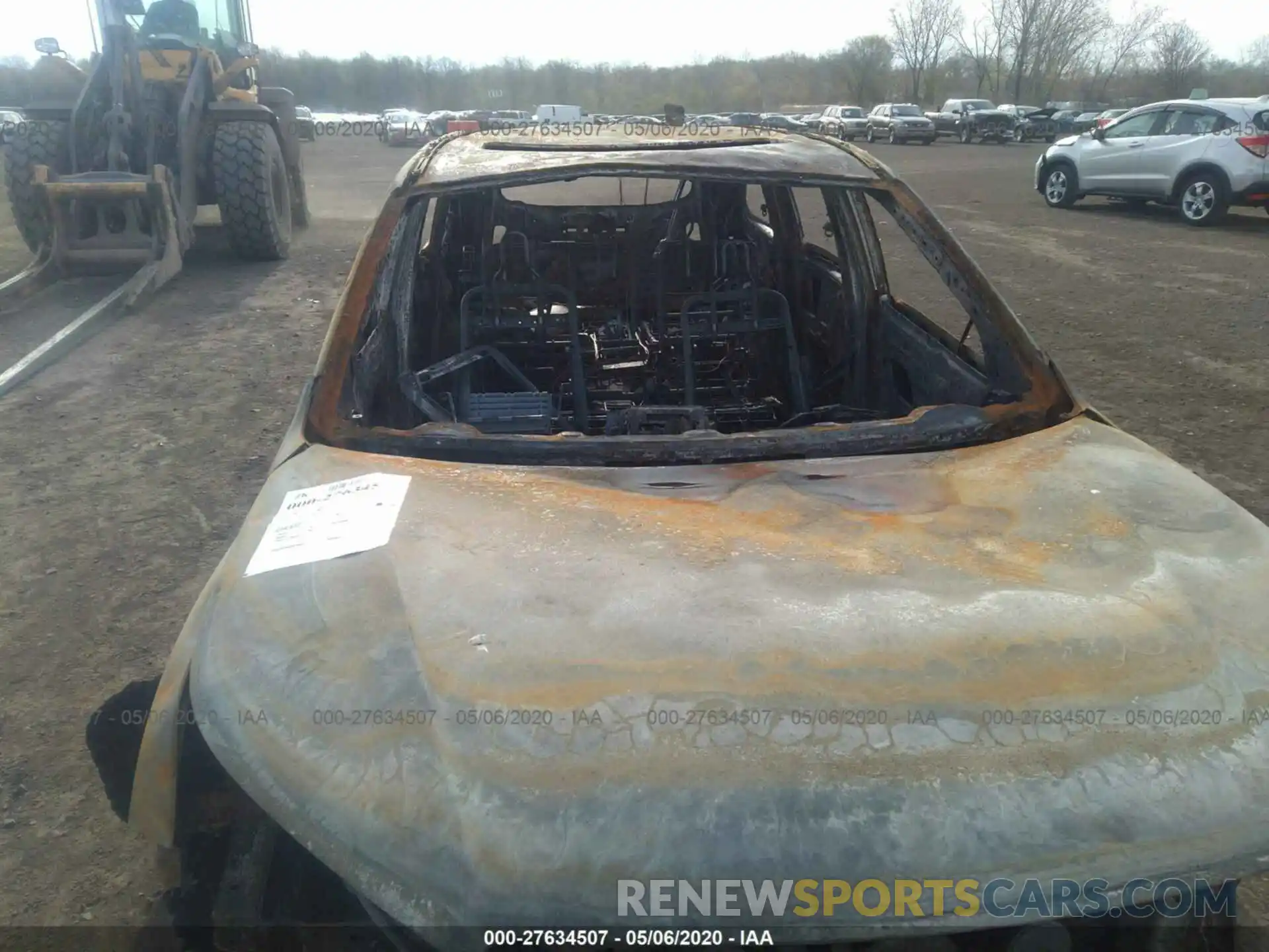 6 Photograph of a damaged car 5TDJZRFH4KS616490 TOYOTA HIGHLANDER 2019