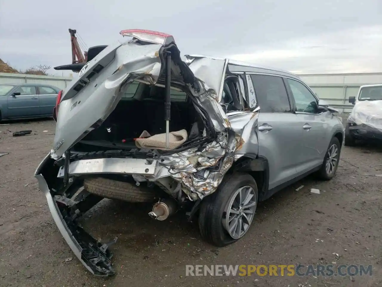 4 Фотография поврежденного автомобиля 5TDJZRFH4KS726388 TOYOTA HIGHLANDER 2019