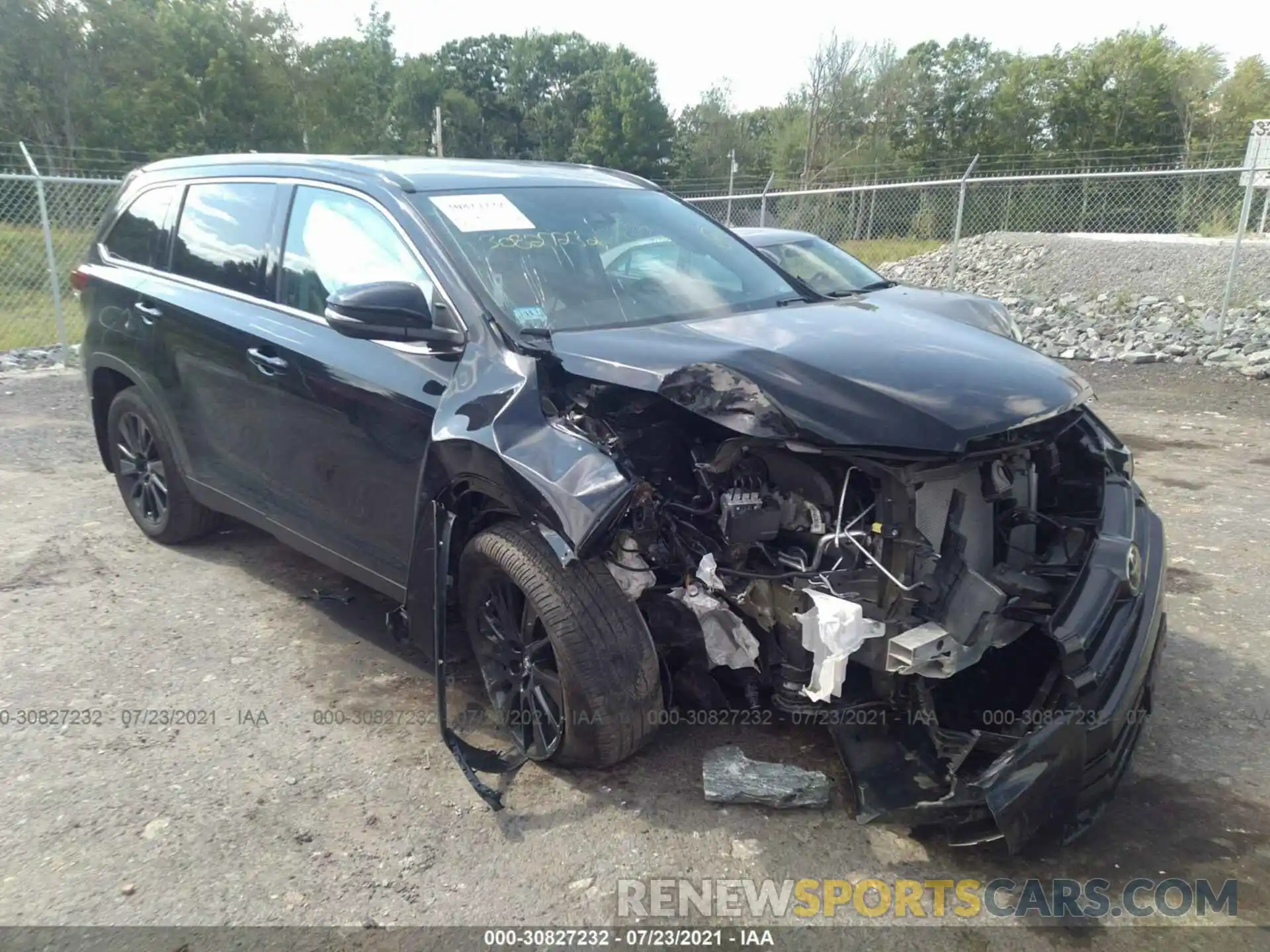 1 Photograph of a damaged car 5TDJZRFH4KS731168 TOYOTA HIGHLANDER 2019