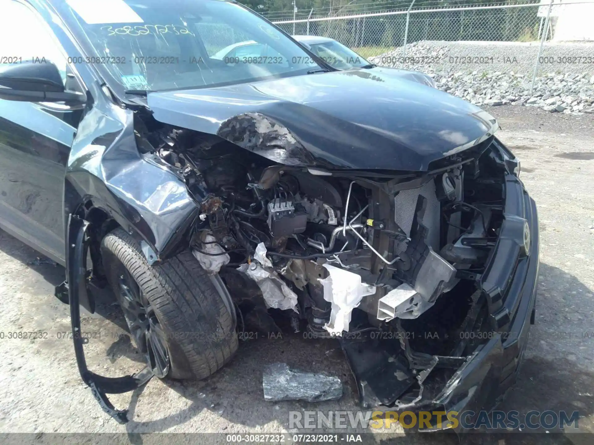 6 Photograph of a damaged car 5TDJZRFH4KS731168 TOYOTA HIGHLANDER 2019