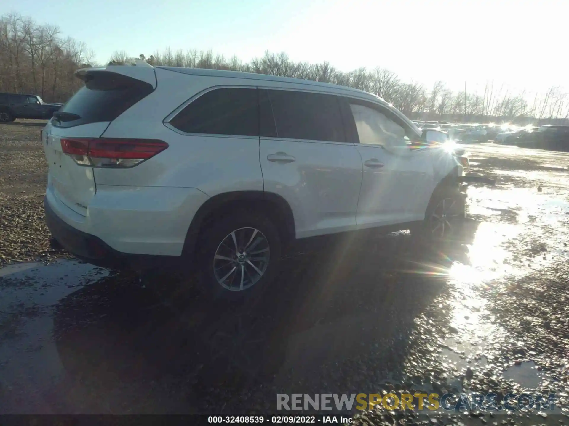 4 Фотография поврежденного автомобиля 5TDJZRFH4KS918605 TOYOTA HIGHLANDER 2019