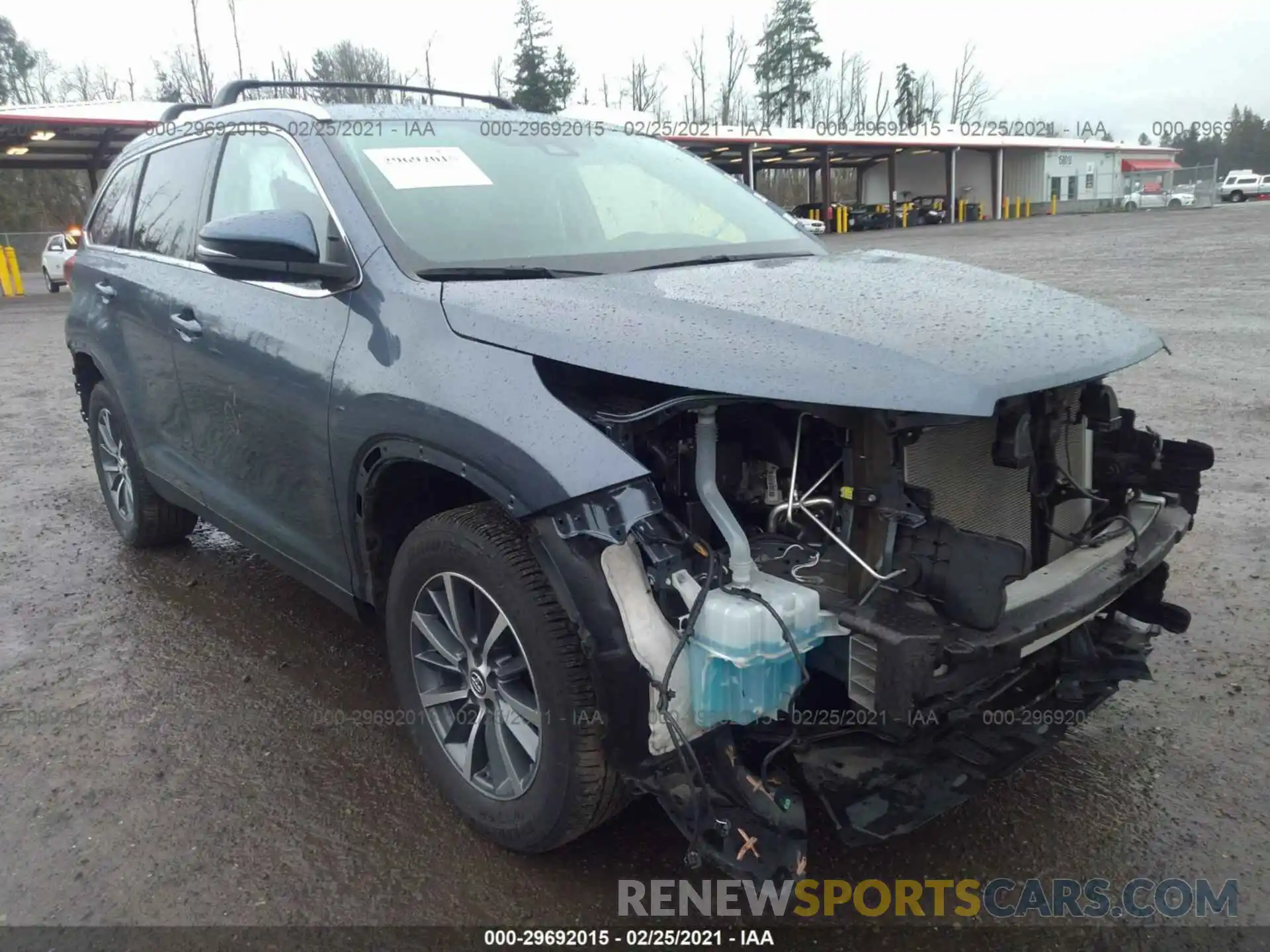 1 Photograph of a damaged car 5TDJZRFH4KS922864 TOYOTA HIGHLANDER 2019