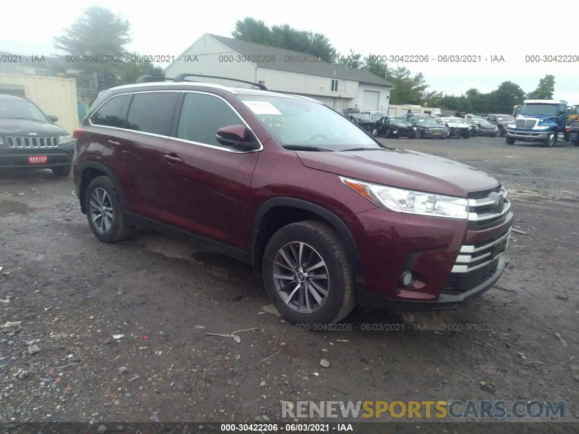 1 Photograph of a damaged car 5TDJZRFH4KS937025 TOYOTA HIGHLANDER 2019