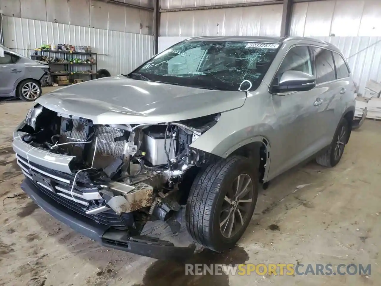 2 Photograph of a damaged car 5TDJZRFH4KS954570 TOYOTA HIGHLANDER 2019