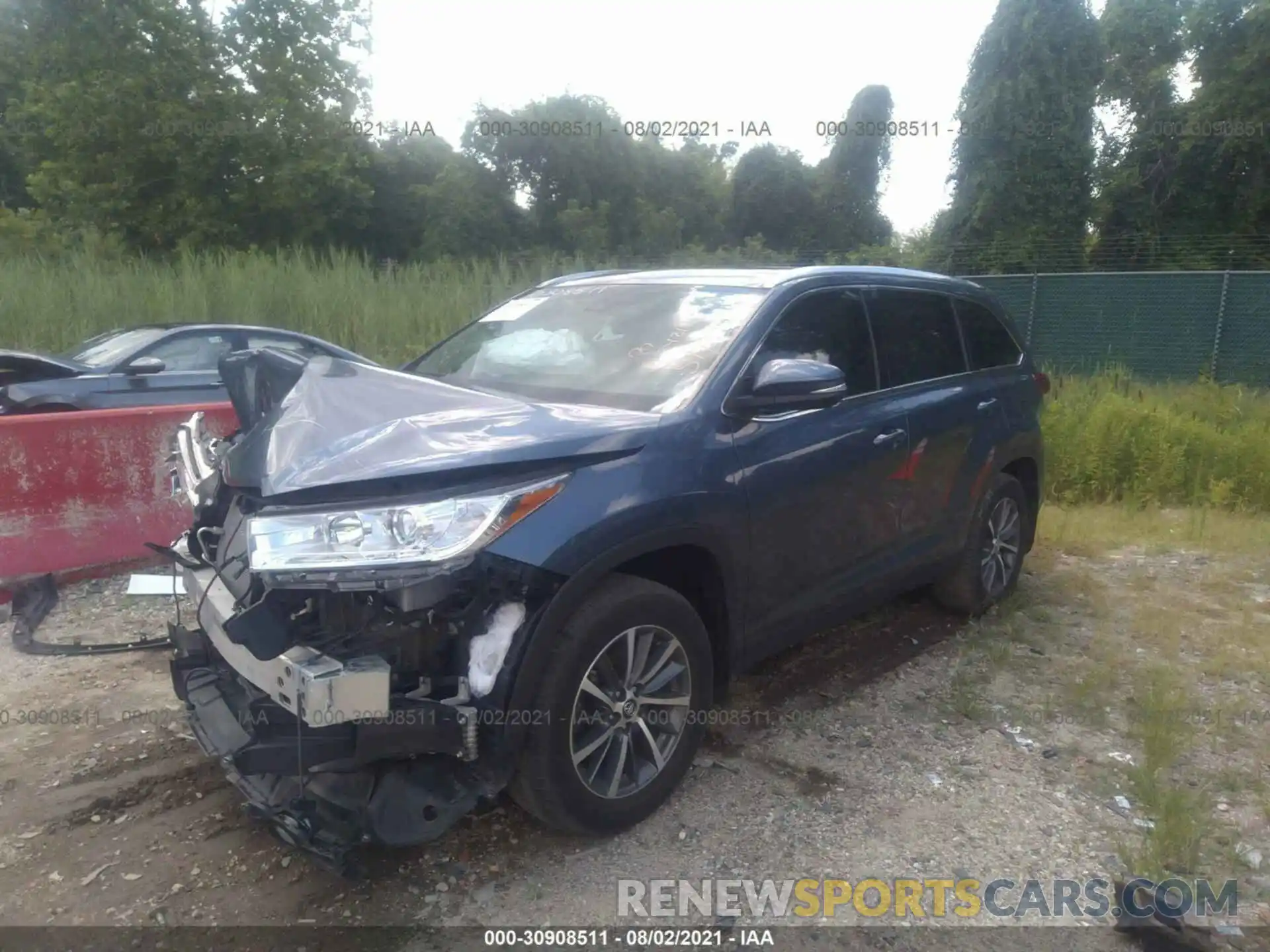 2 Photograph of a damaged car 5TDJZRFH4KS955993 TOYOTA HIGHLANDER 2019