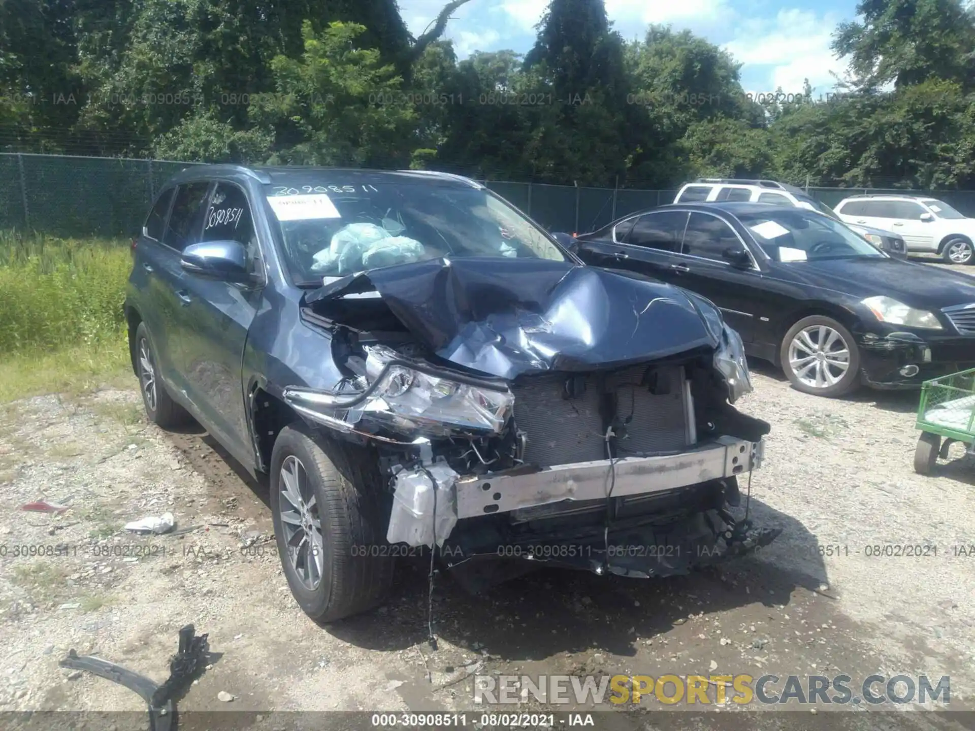 6 Photograph of a damaged car 5TDJZRFH4KS955993 TOYOTA HIGHLANDER 2019