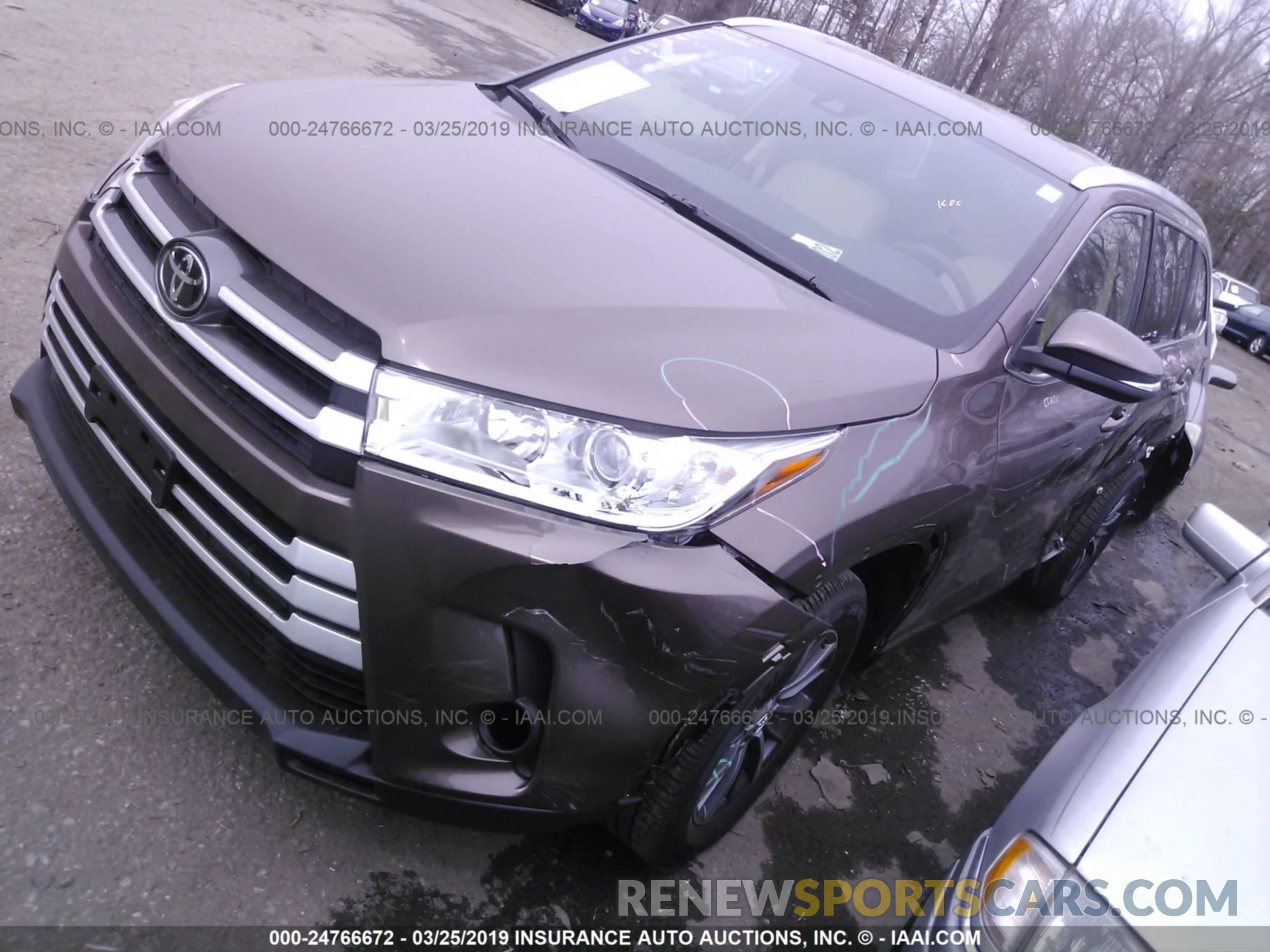 2 Photograph of a damaged car 5TDJZRFH4KS956268 TOYOTA HIGHLANDER 2019