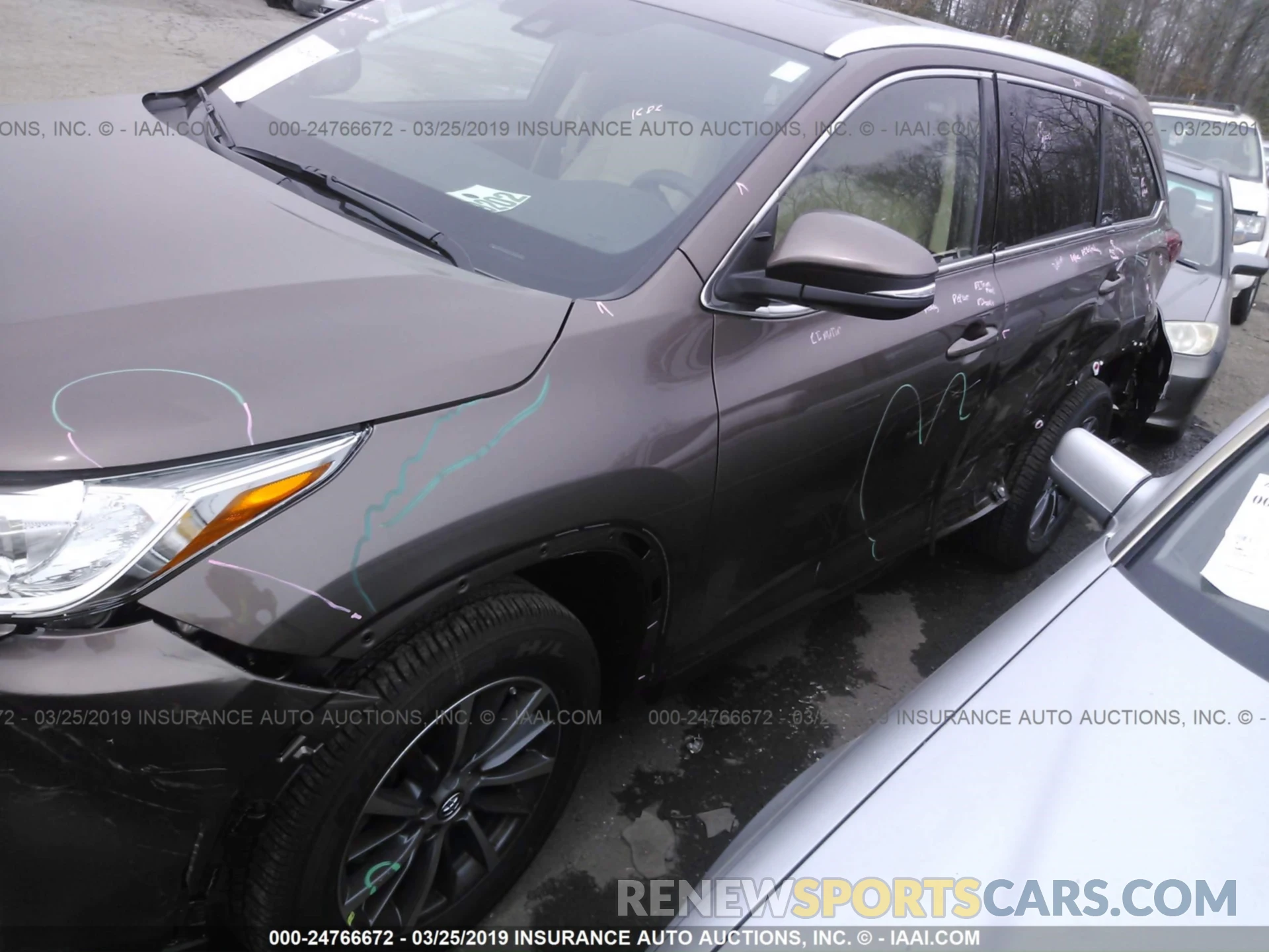 6 Photograph of a damaged car 5TDJZRFH4KS956268 TOYOTA HIGHLANDER 2019