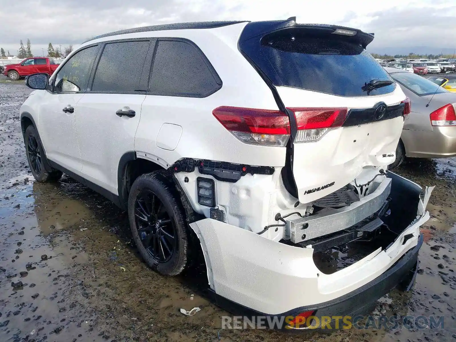 3 Фотография поврежденного автомобиля 5TDJZRFH4KS963575 TOYOTA HIGHLANDER 2019