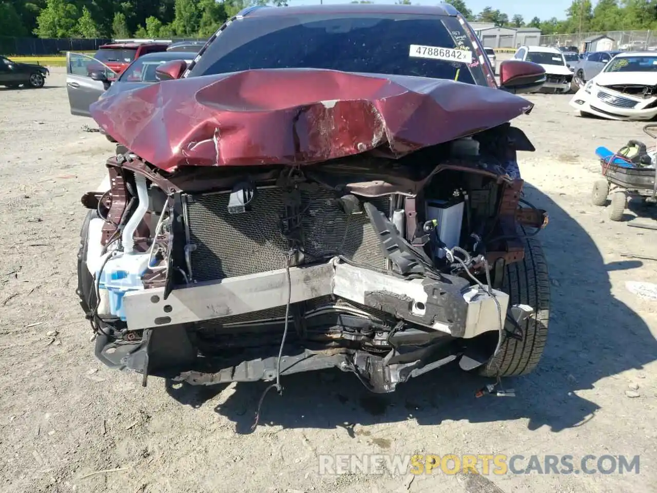 9 Photograph of a damaged car 5TDJZRFH4KS967870 TOYOTA HIGHLANDER 2019