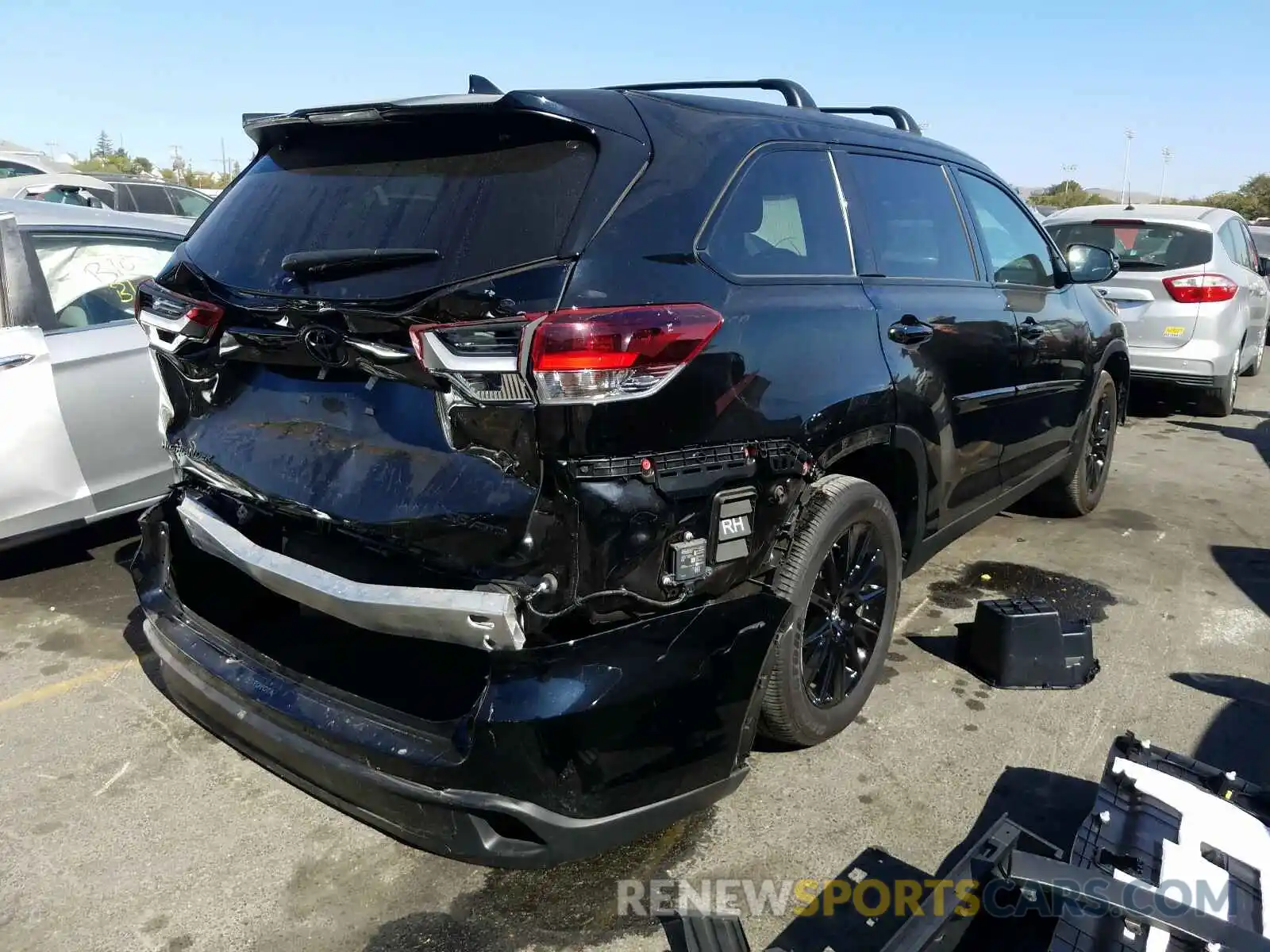 4 Фотография поврежденного автомобиля 5TDJZRFH4KS990601 TOYOTA HIGHLANDER 2019