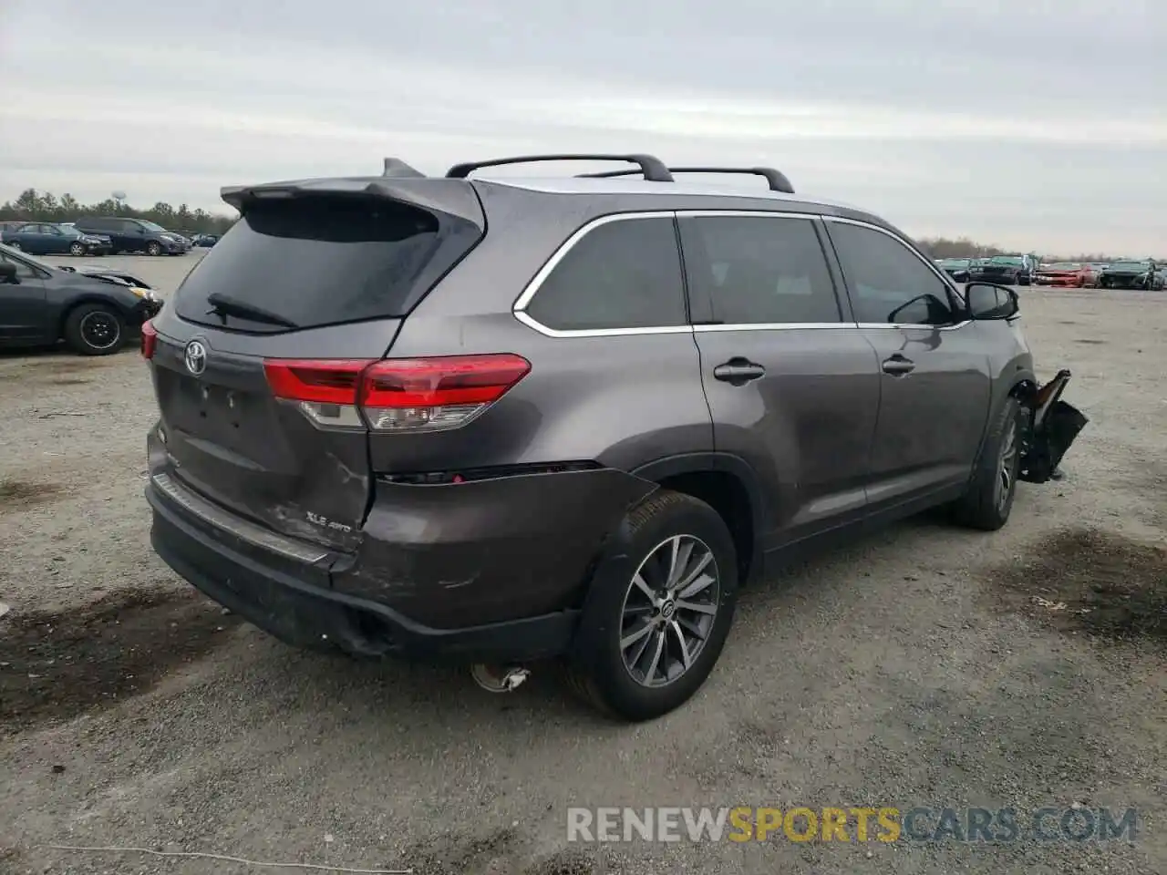 4 Фотография поврежденного автомобиля 5TDJZRFH5KS563959 TOYOTA HIGHLANDER 2019