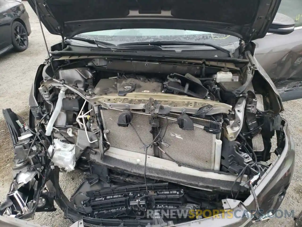 7 Photograph of a damaged car 5TDJZRFH5KS563959 TOYOTA HIGHLANDER 2019