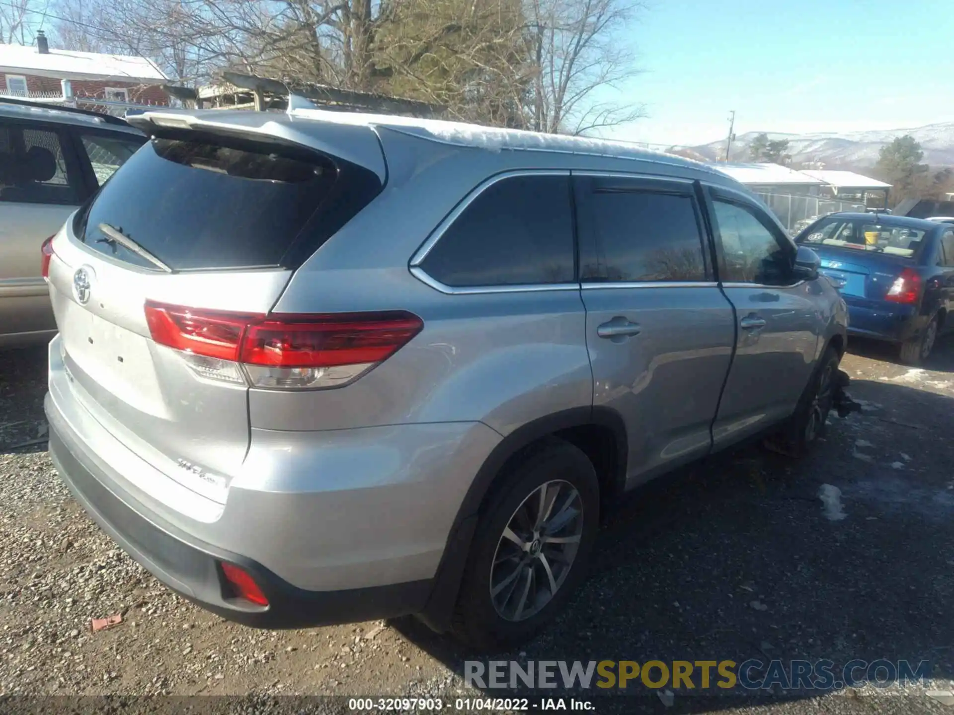 4 Фотография поврежденного автомобиля 5TDJZRFH5KS570989 TOYOTA HIGHLANDER 2019