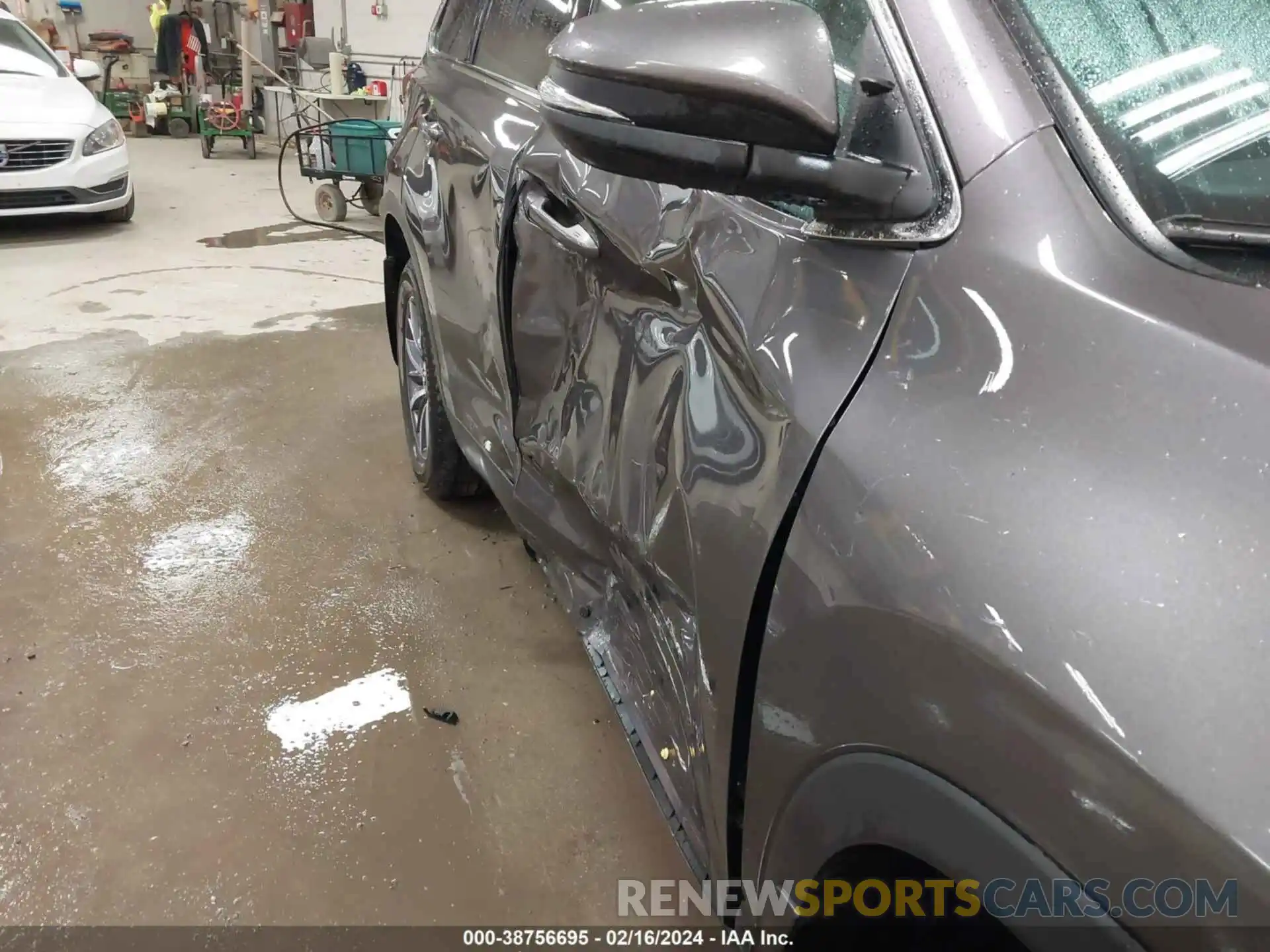 20 Photograph of a damaged car 5TDJZRFH5KS580597 TOYOTA HIGHLANDER 2019