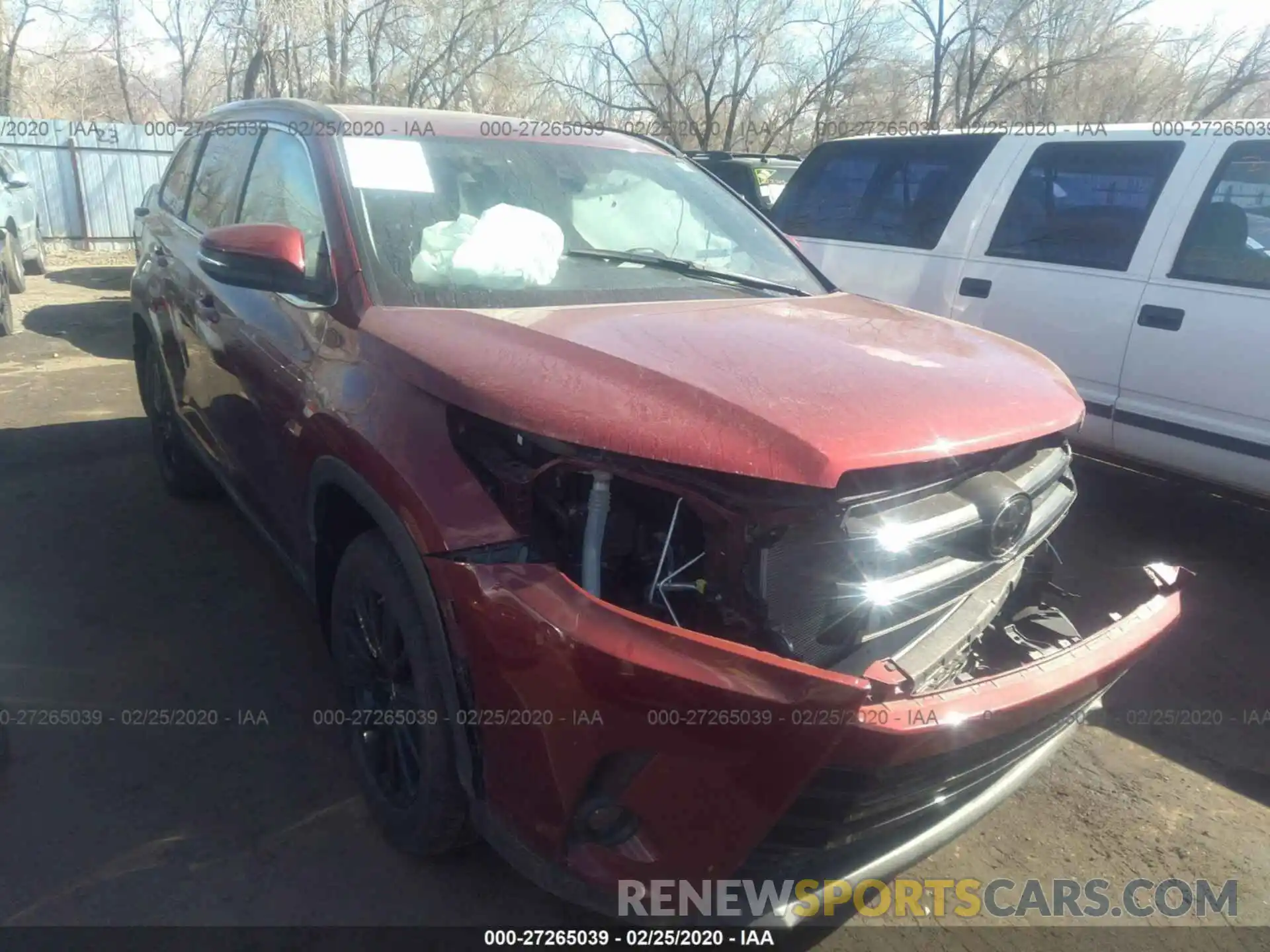 1 Photograph of a damaged car 5TDJZRFH5KS588165 TOYOTA HIGHLANDER 2019