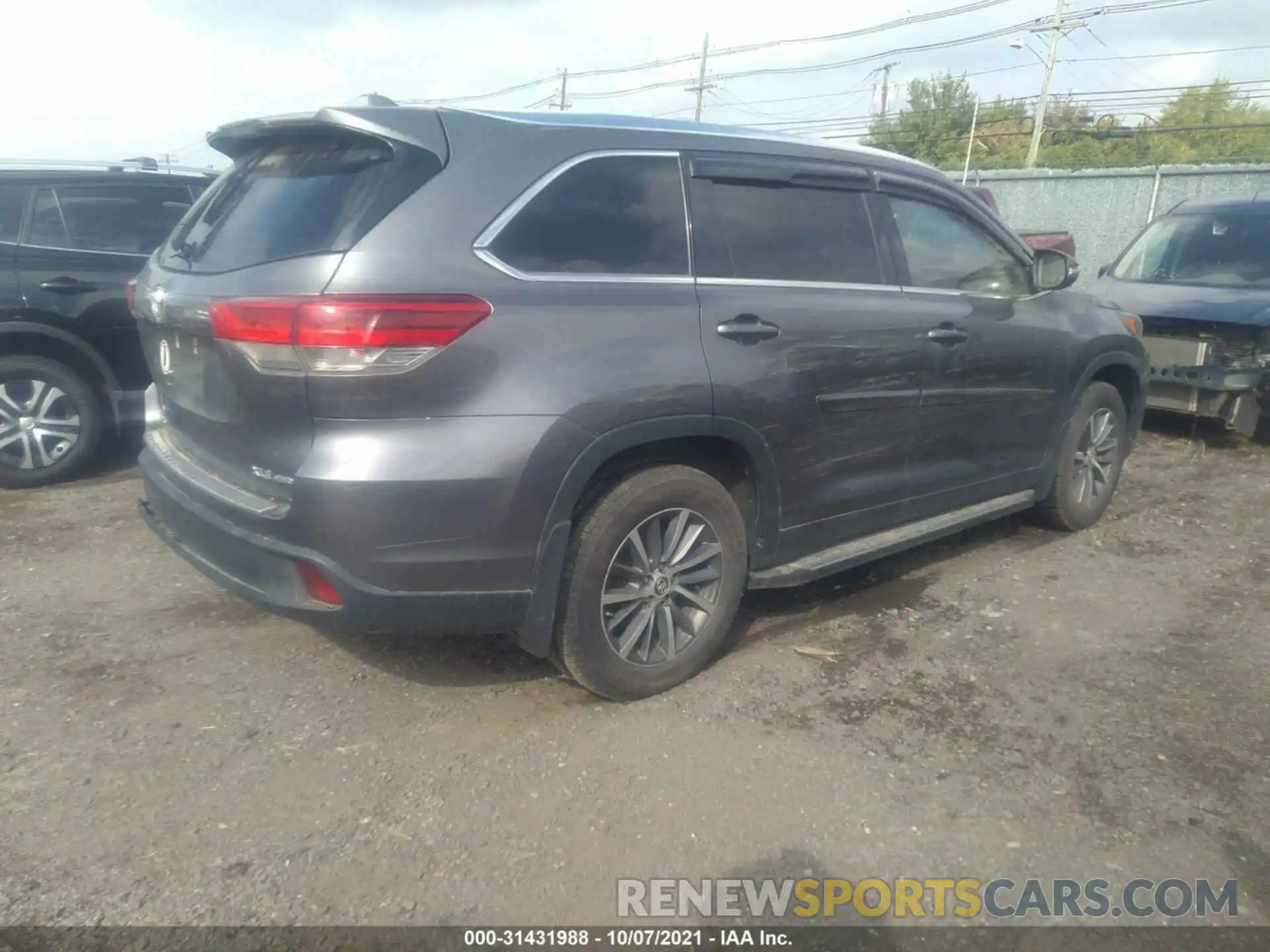 4 Фотография поврежденного автомобиля 5TDJZRFH5KS588263 TOYOTA HIGHLANDER 2019