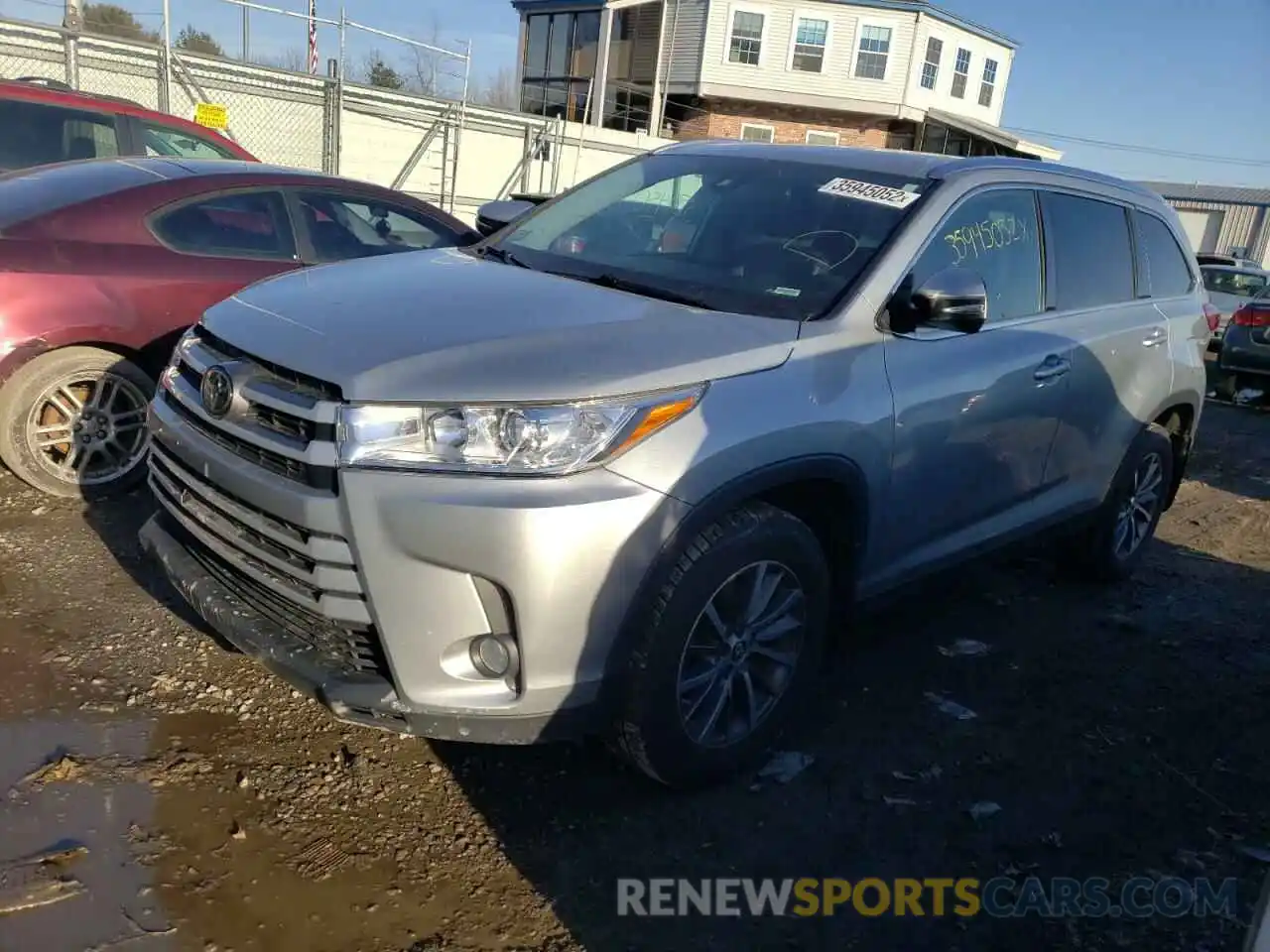 2 Photograph of a damaged car 5TDJZRFH5KS590112 TOYOTA HIGHLANDER 2019