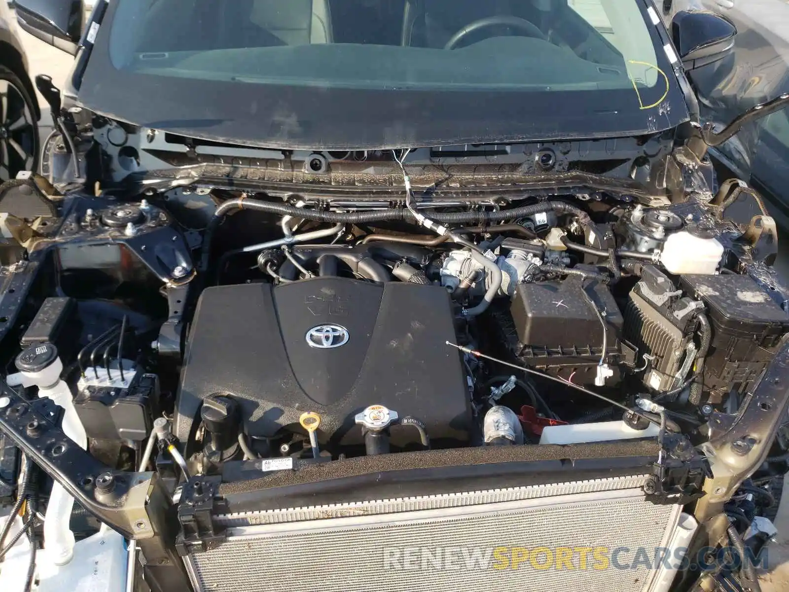 7 Photograph of a damaged car 5TDJZRFH5KS592782 TOYOTA HIGHLANDER 2019