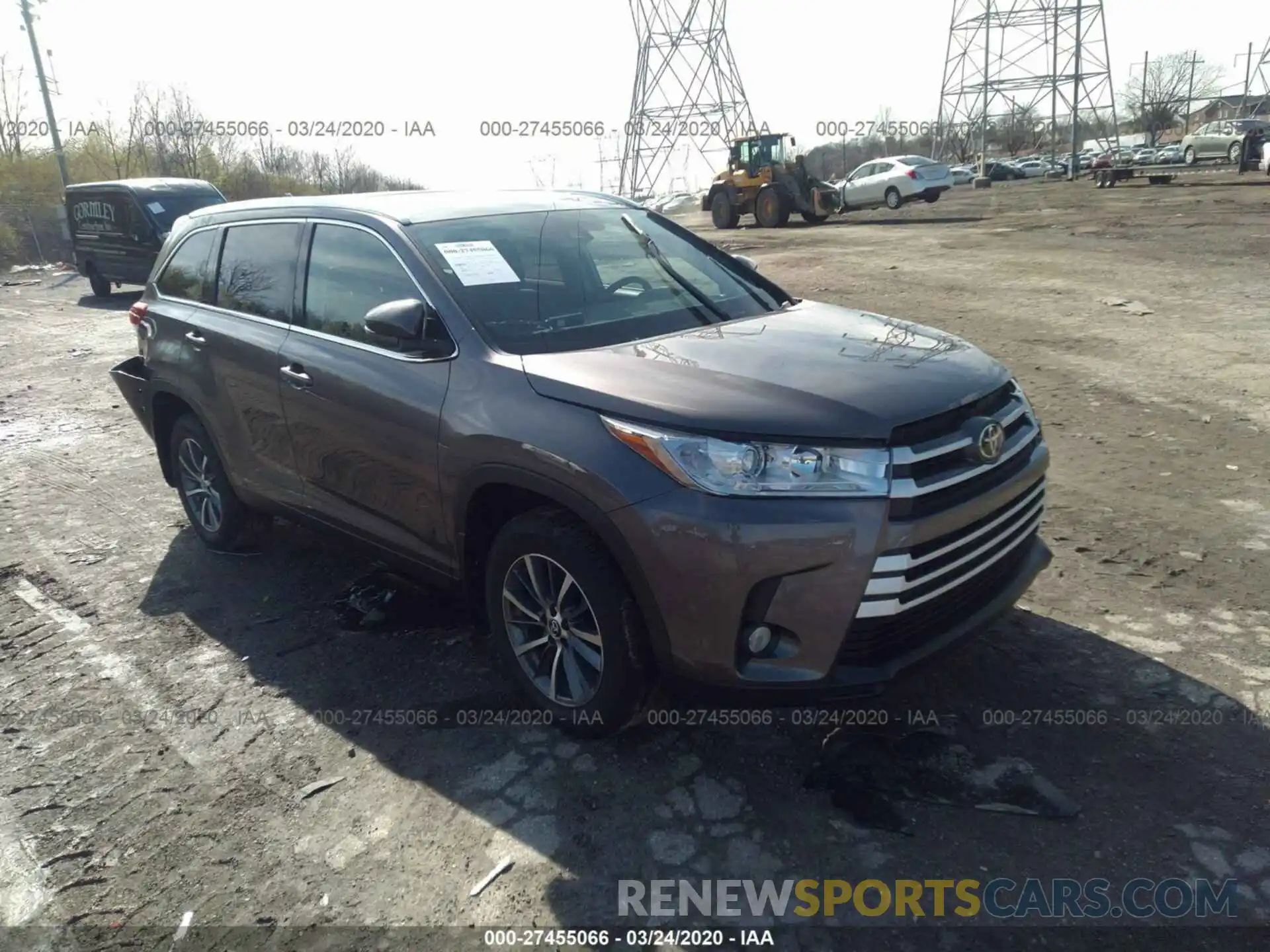 1 Photograph of a damaged car 5TDJZRFH5KS594953 TOYOTA HIGHLANDER 2019