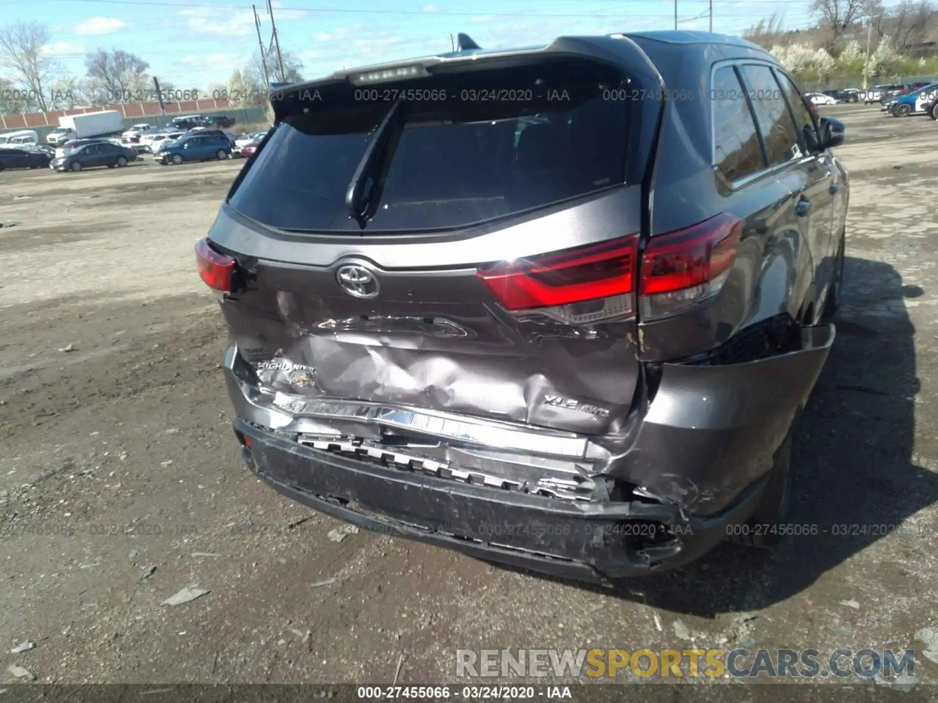 6 Photograph of a damaged car 5TDJZRFH5KS594953 TOYOTA HIGHLANDER 2019