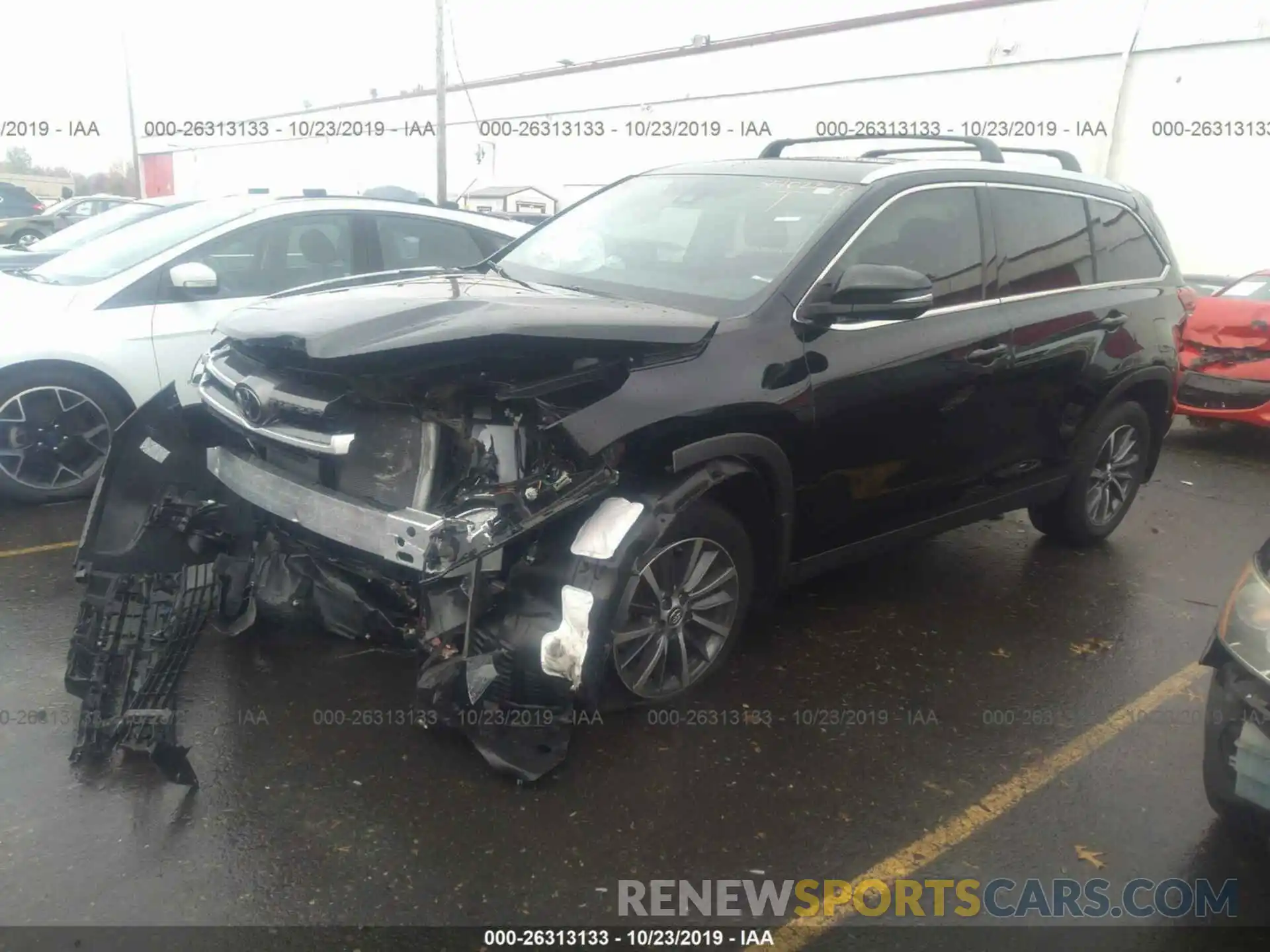 2 Photograph of a damaged car 5TDJZRFH5KS597187 TOYOTA HIGHLANDER 2019