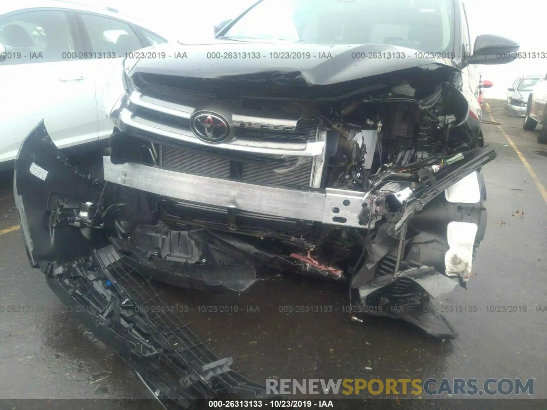 6 Photograph of a damaged car 5TDJZRFH5KS597187 TOYOTA HIGHLANDER 2019