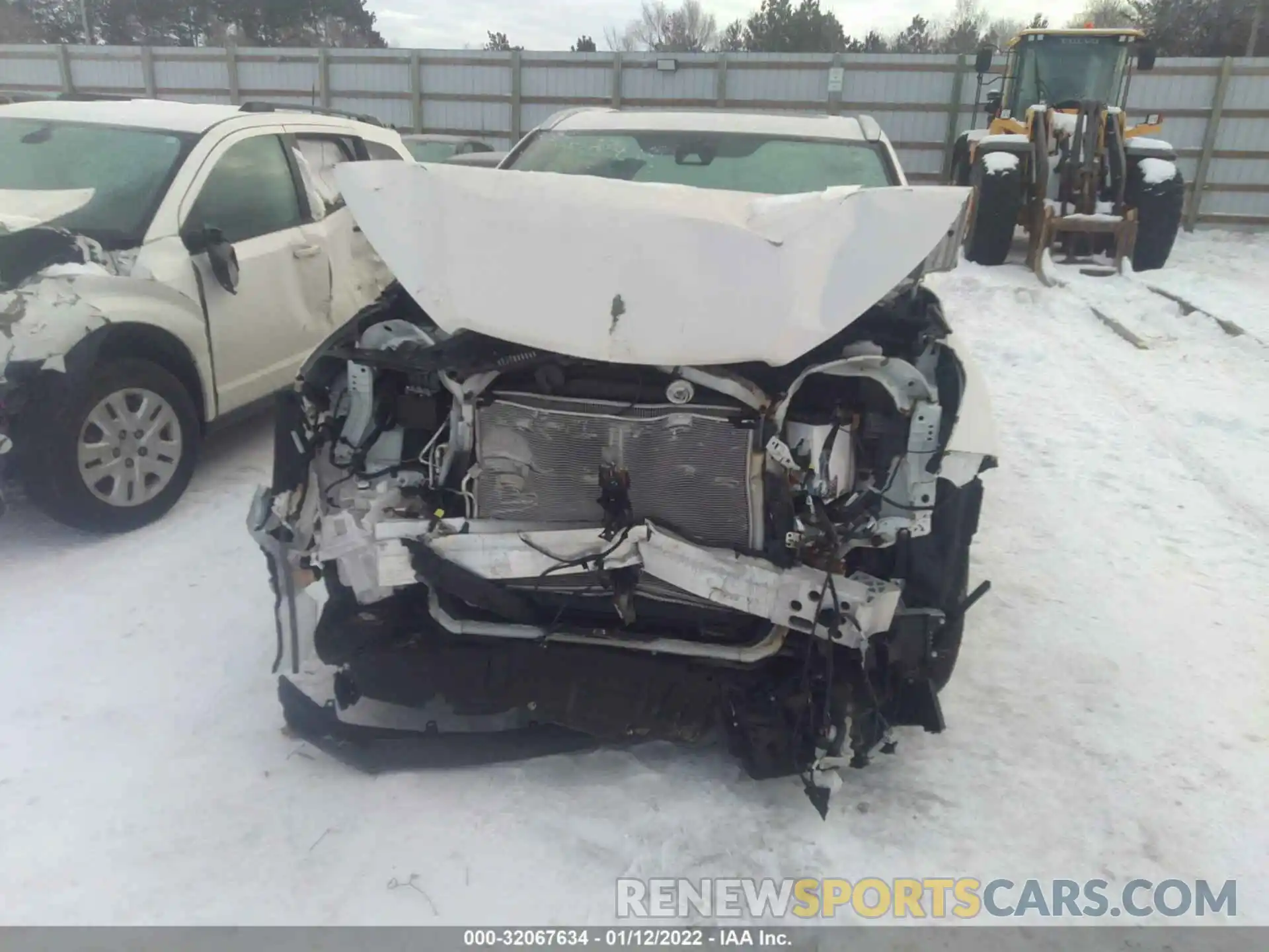 6 Photograph of a damaged car 5TDJZRFH5KS598016 TOYOTA HIGHLANDER 2019