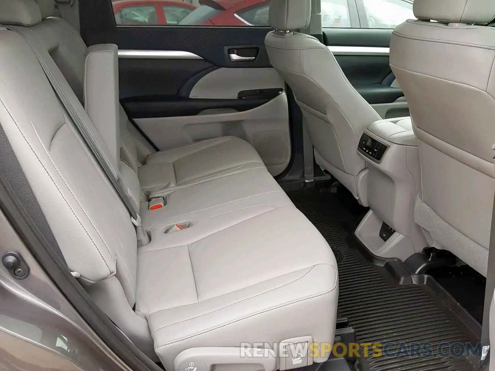 6 Фотография поврежденного автомобиля 5TDJZRFH5KS598047 TOYOTA HIGHLANDER 2019