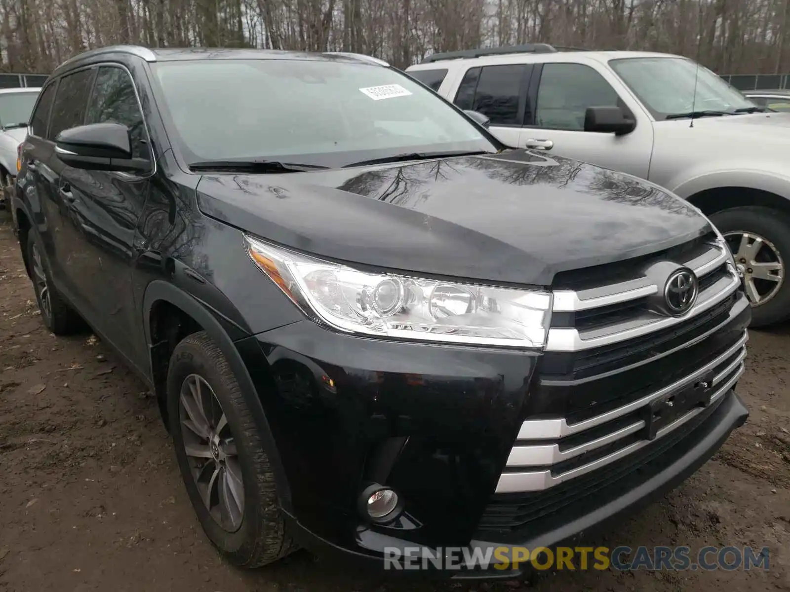 9 Photograph of a damaged car 5TDJZRFH5KS603764 TOYOTA HIGHLANDER 2019