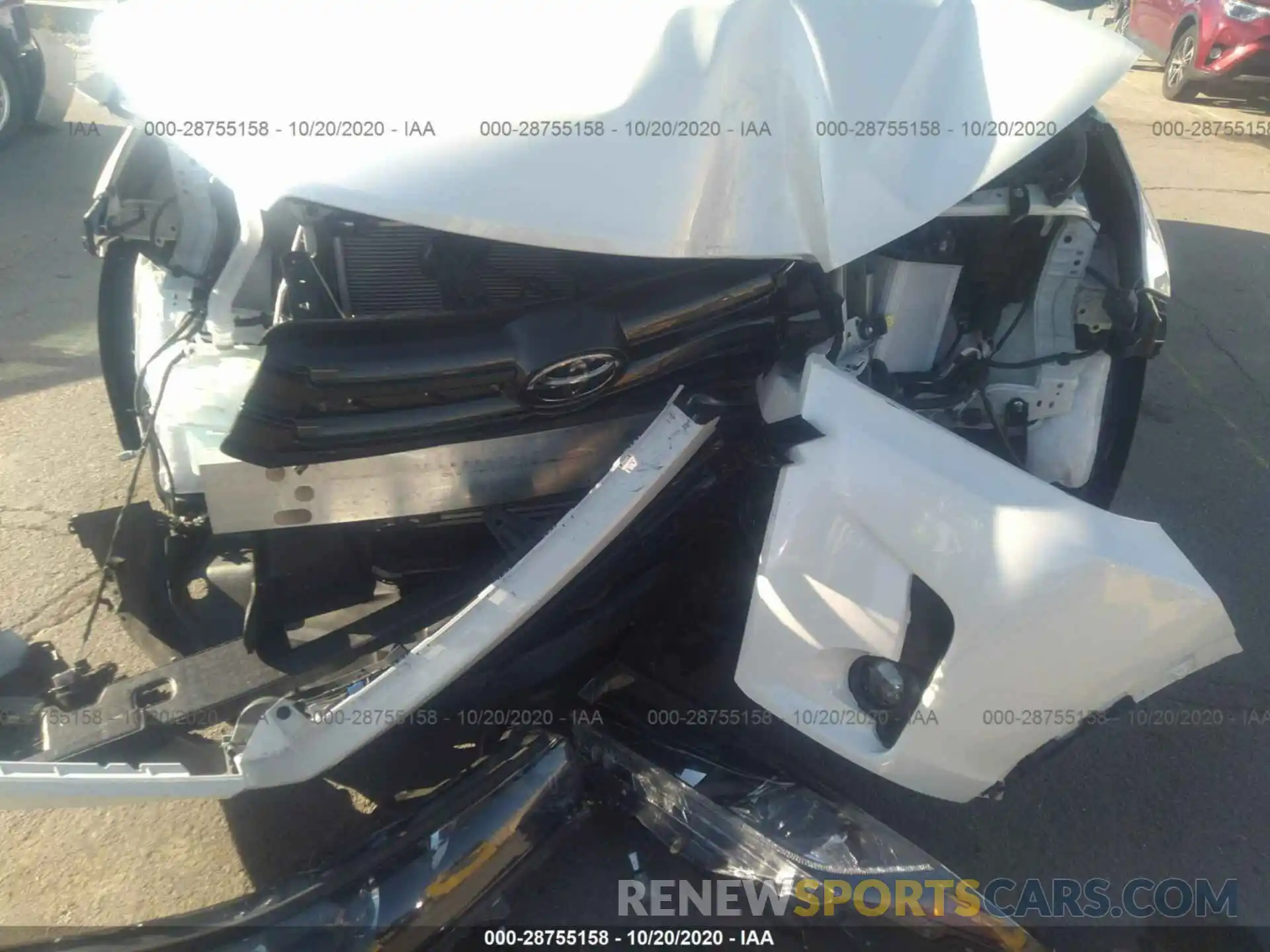 6 Photograph of a damaged car 5TDJZRFH5KS612772 TOYOTA HIGHLANDER 2019