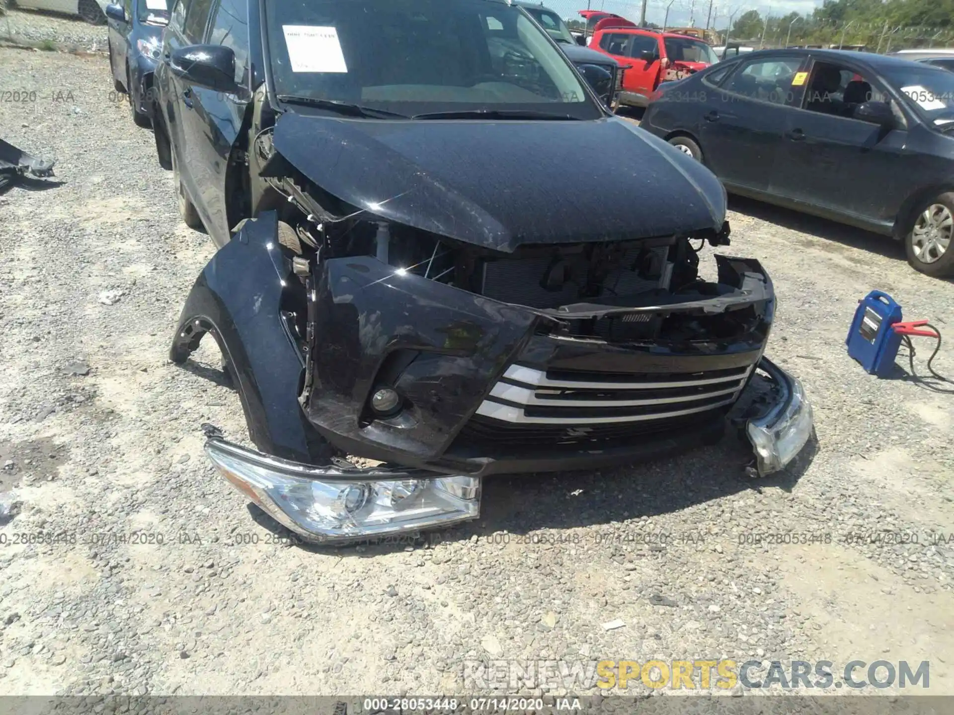 6 Photograph of a damaged car 5TDJZRFH5KS619172 TOYOTA HIGHLANDER 2019