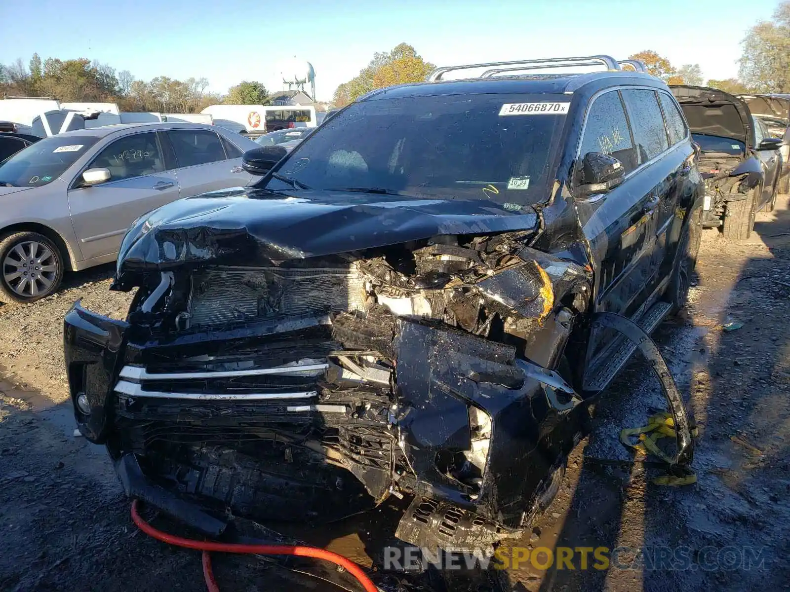 2 Photograph of a damaged car 5TDJZRFH5KS619625 TOYOTA HIGHLANDER 2019