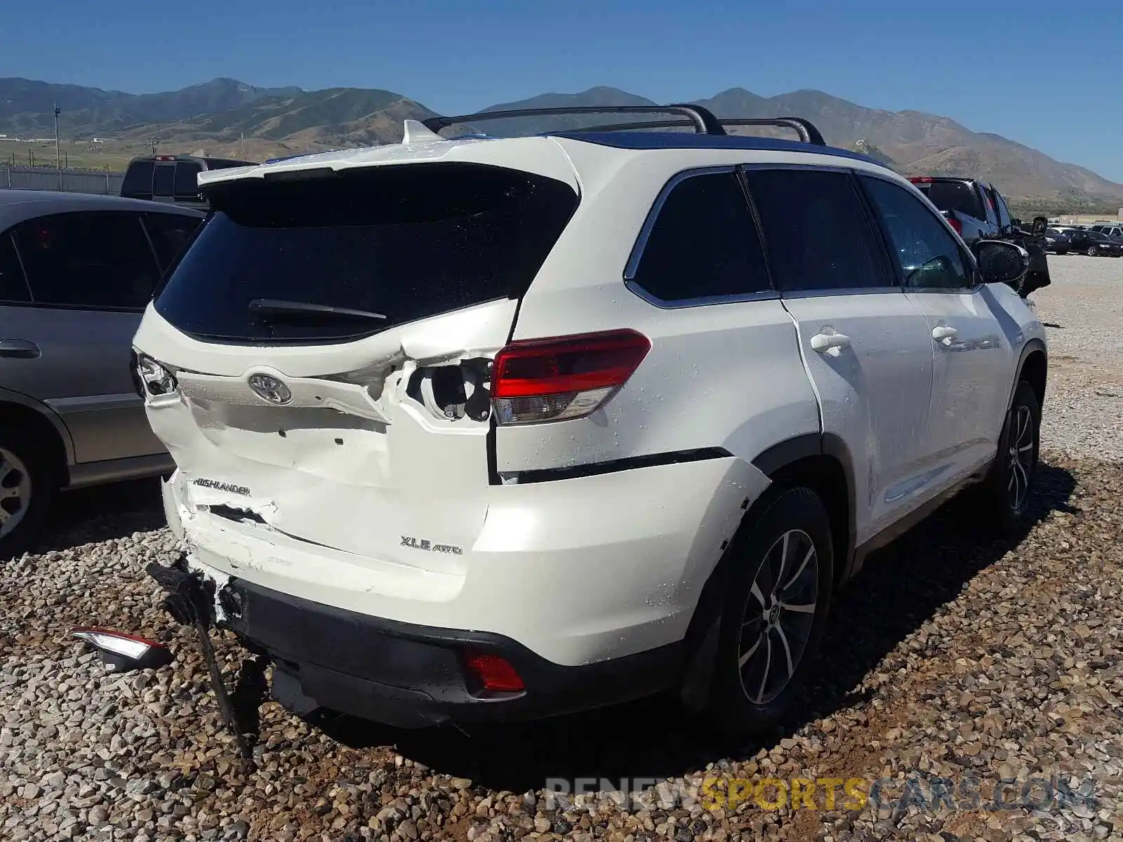 4 Фотография поврежденного автомобиля 5TDJZRFH5KS621570 TOYOTA HIGHLANDER 2019