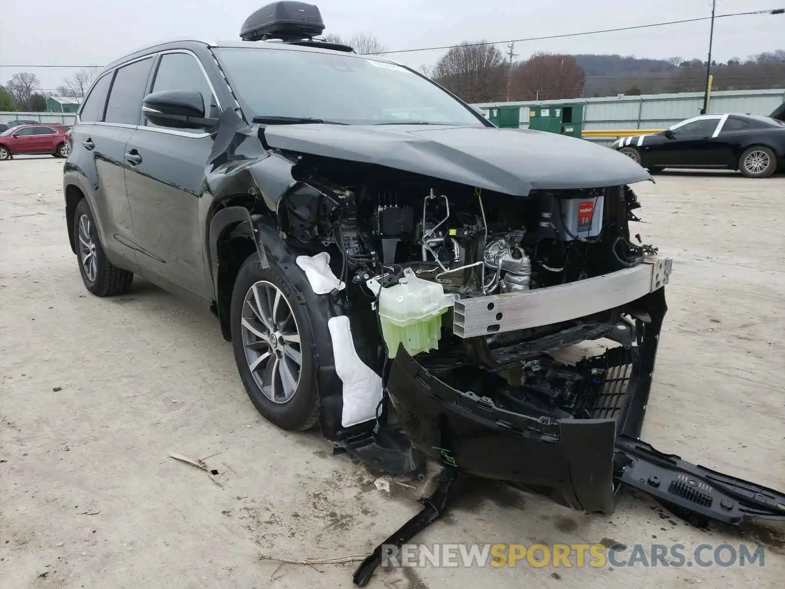 9 Photograph of a damaged car 5TDJZRFH5KS623819 TOYOTA HIGHLANDER 2019