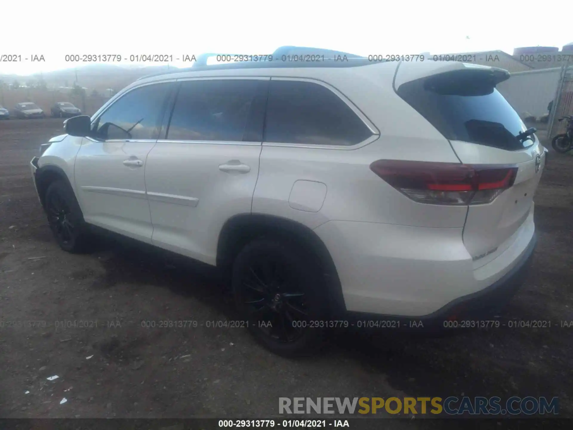 3 Фотография поврежденного автомобиля 5TDJZRFH5KS624842 TOYOTA HIGHLANDER 2019