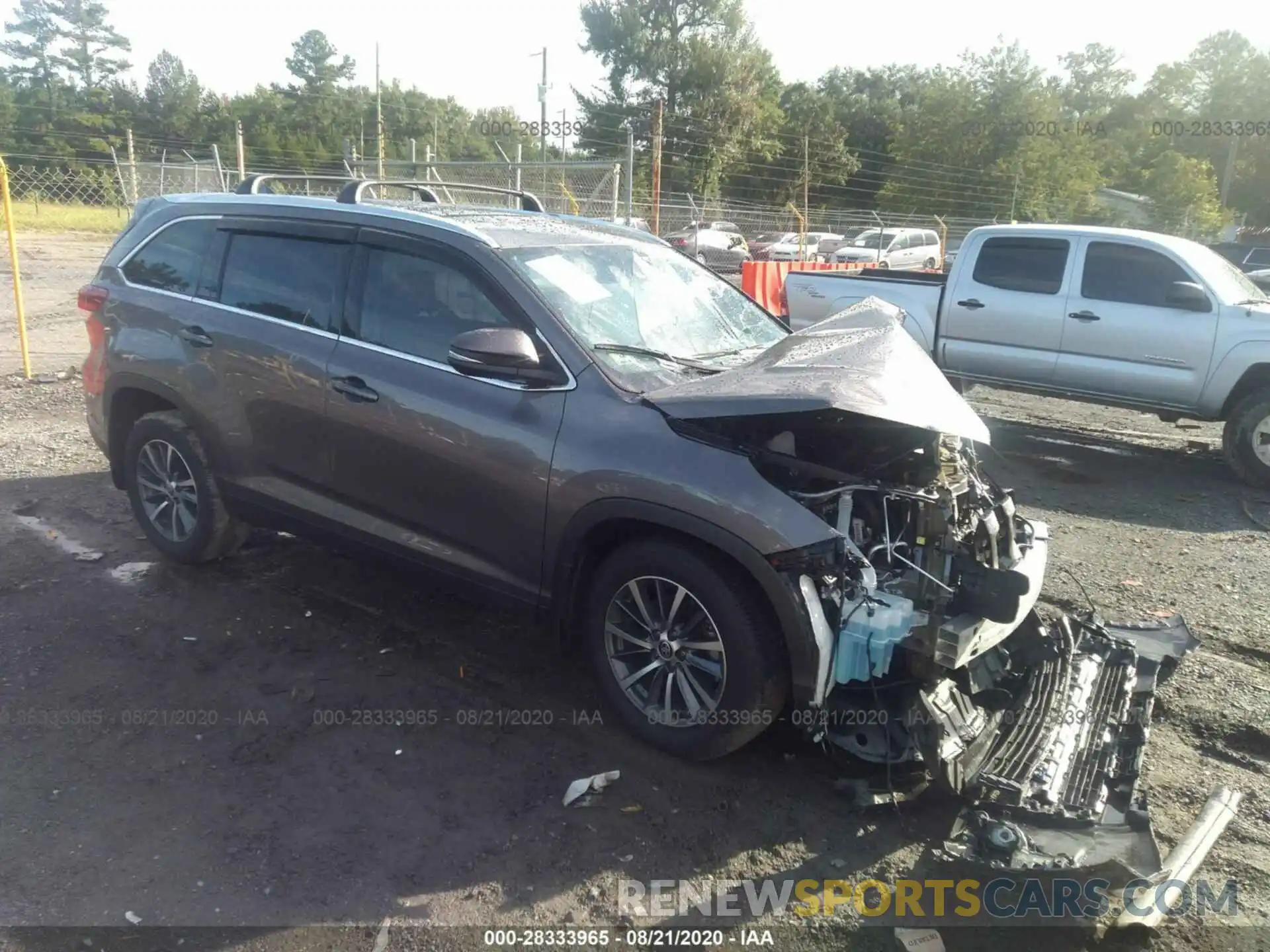 1 Photograph of a damaged car 5TDJZRFH5KS626705 TOYOTA HIGHLANDER 2019