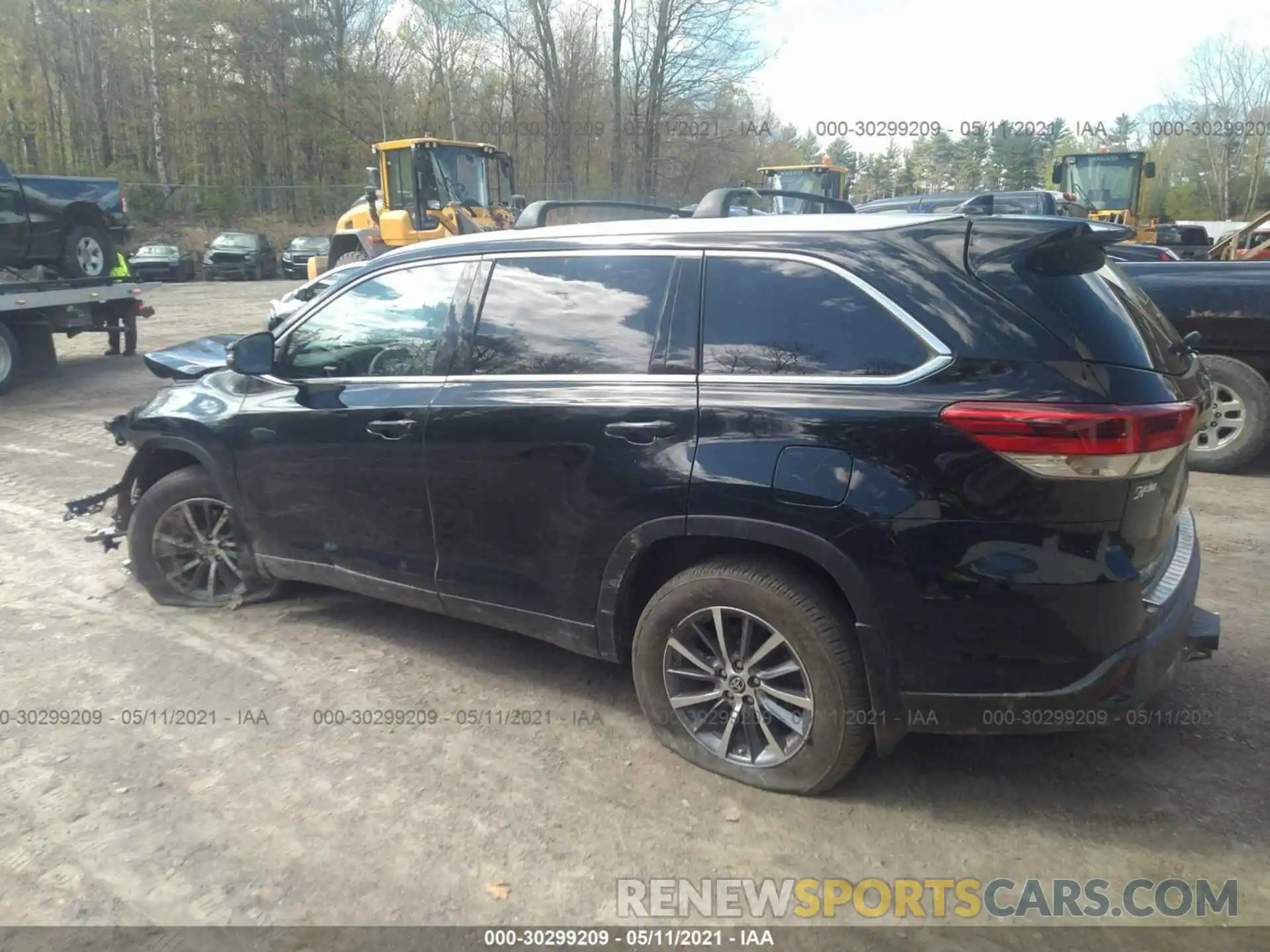 3 Photograph of a damaged car 5TDJZRFH5KS627563 TOYOTA HIGHLANDER 2019