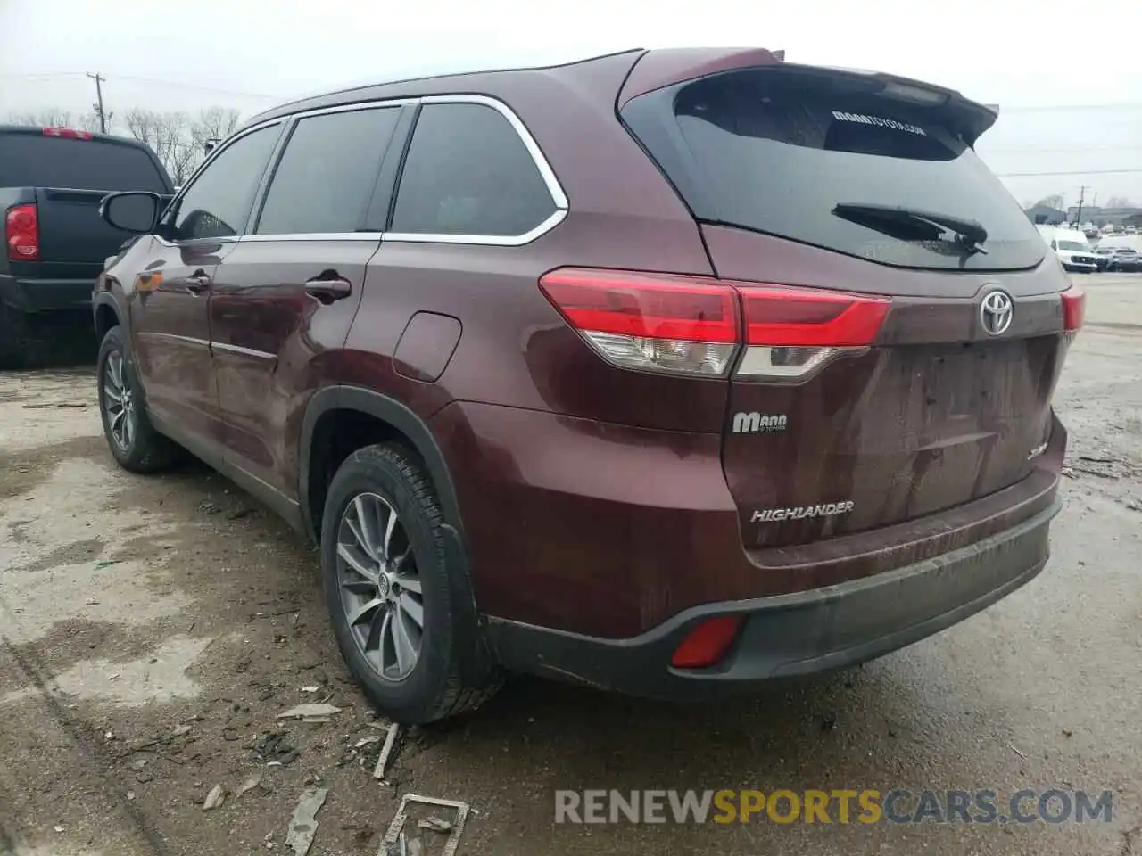 3 Фотография поврежденного автомобиля 5TDJZRFH5KS741904 TOYOTA HIGHLANDER 2019