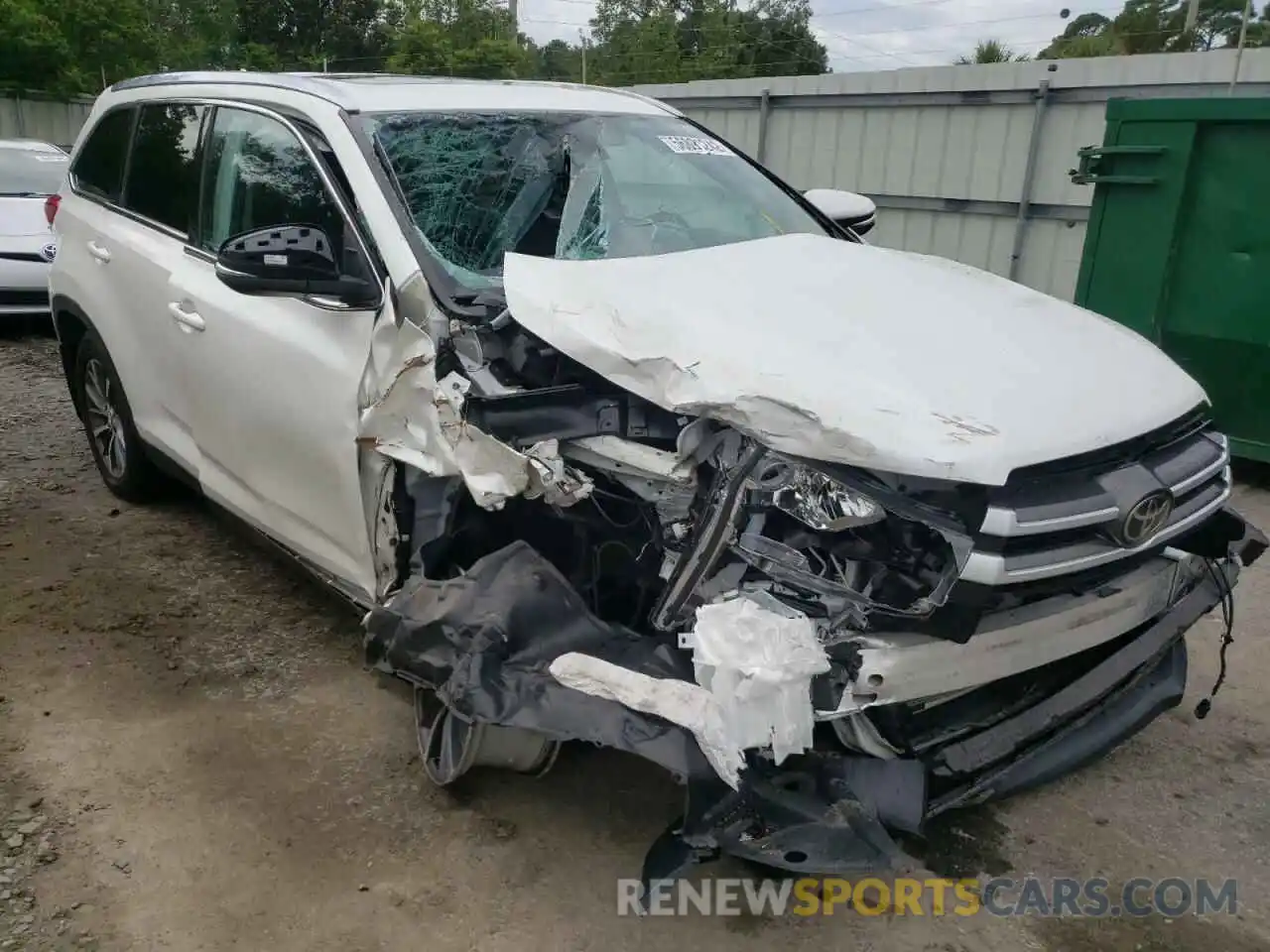 9 Photograph of a damaged car 5TDJZRFH5KS936286 TOYOTA HIGHLANDER 2019